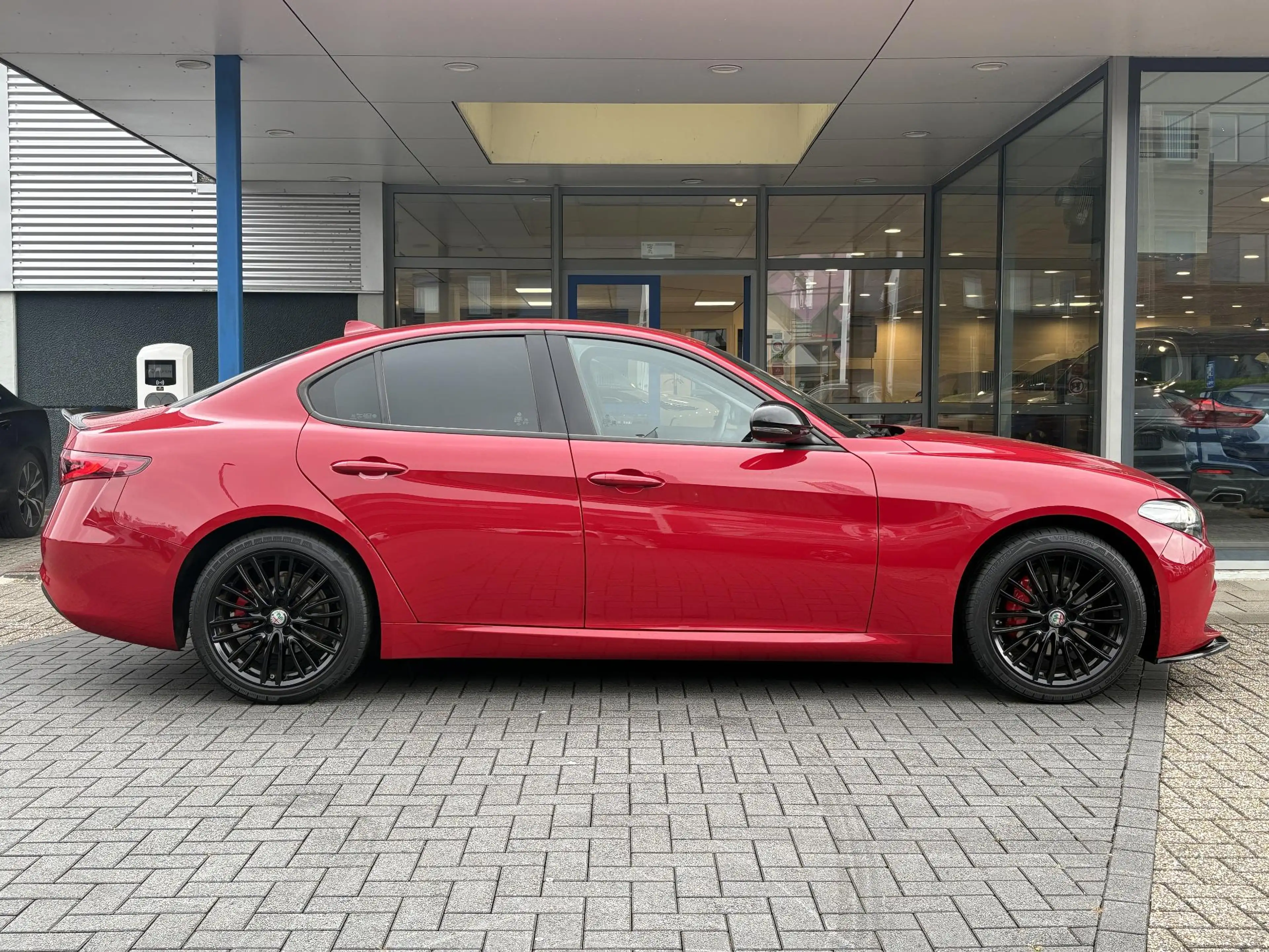 Alfa Romeo Giulia 2.0T 200pk | Afn. Trekhaak | Stoel- & Stuurverwarm — photo 4