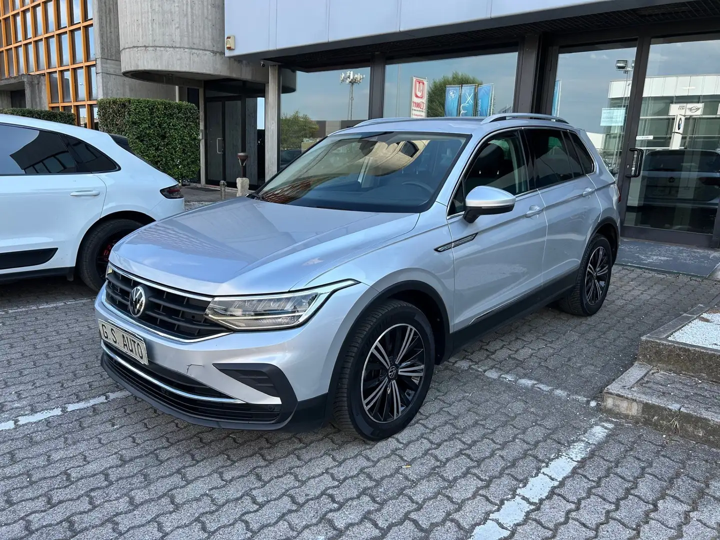 Volkswagen Tiguan 2.0 tdi Life 150cv dsg Argento - 1
