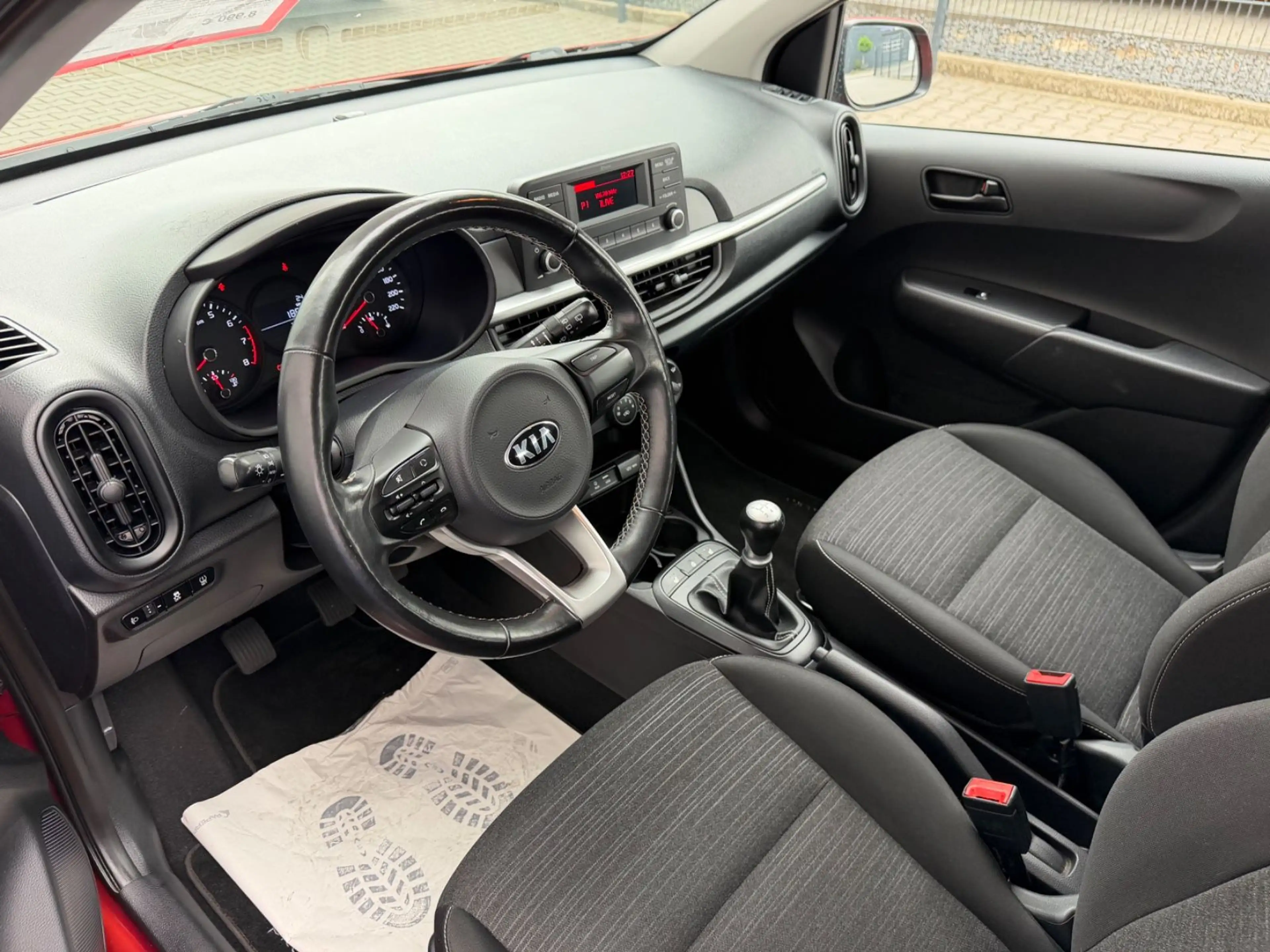 Kia Picanto Edition 7 Klima Lenkhzg. 1. Hand 31000km — photo 9