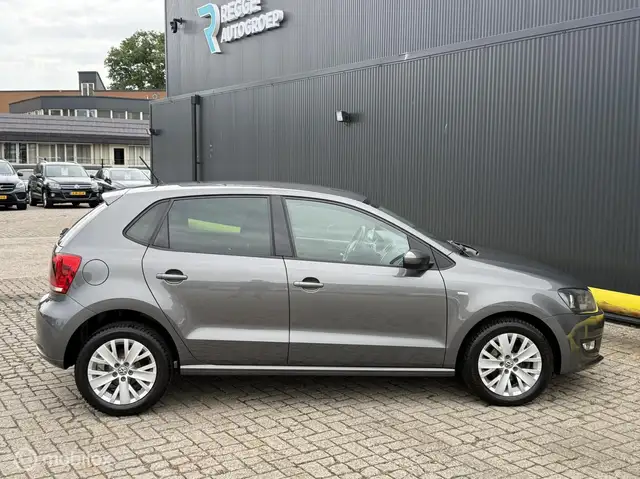 Volkswagen Polo view 9
