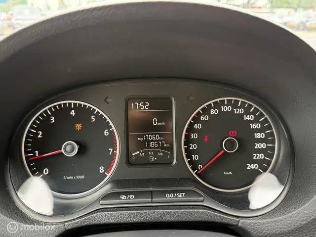 Volkswagen Polo view 14