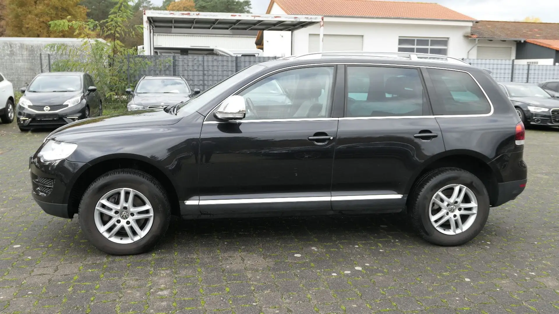 Volkswagen Touareg V6 TDI/AHK-3,5T/8xAlu/Leder Schwarz - 2