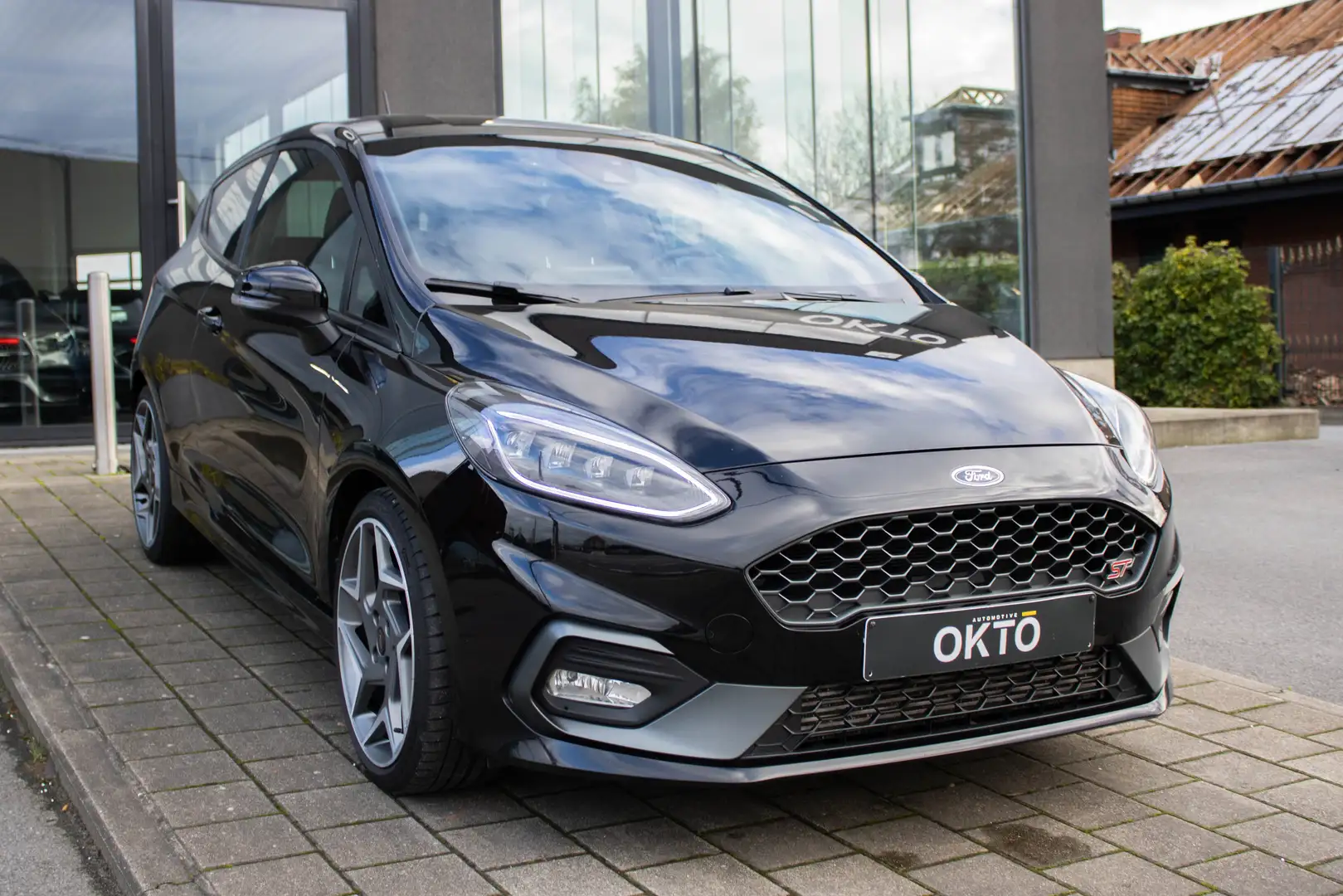 Ford Fiesta 1.5 EcoBoost ST Ultimate | B&O | BLIS | Perf. Pack crna - 1
