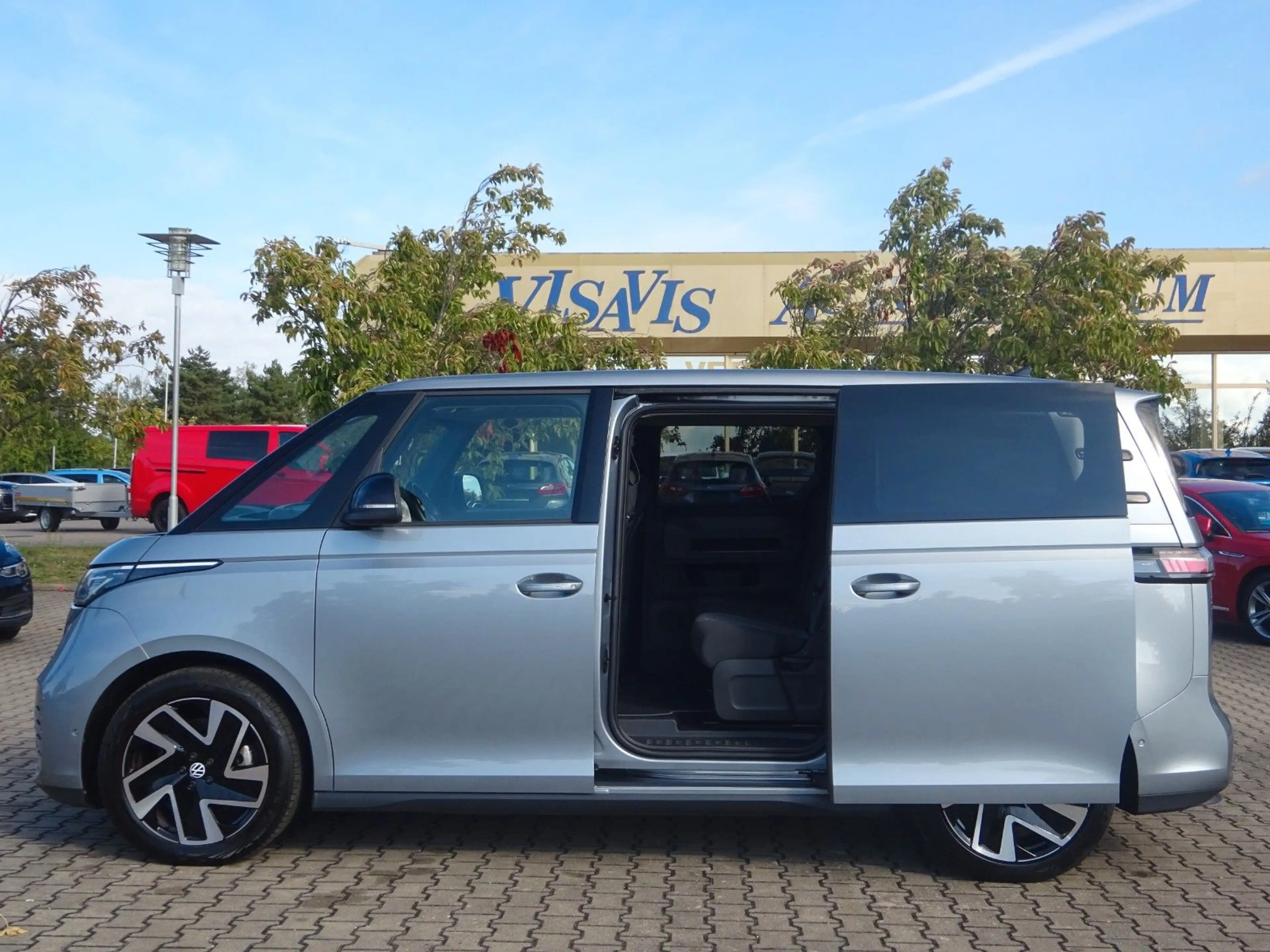 Volkswagen ID. Buzz Bus 286PS Autm. AHK Kamera Pro — photo 4