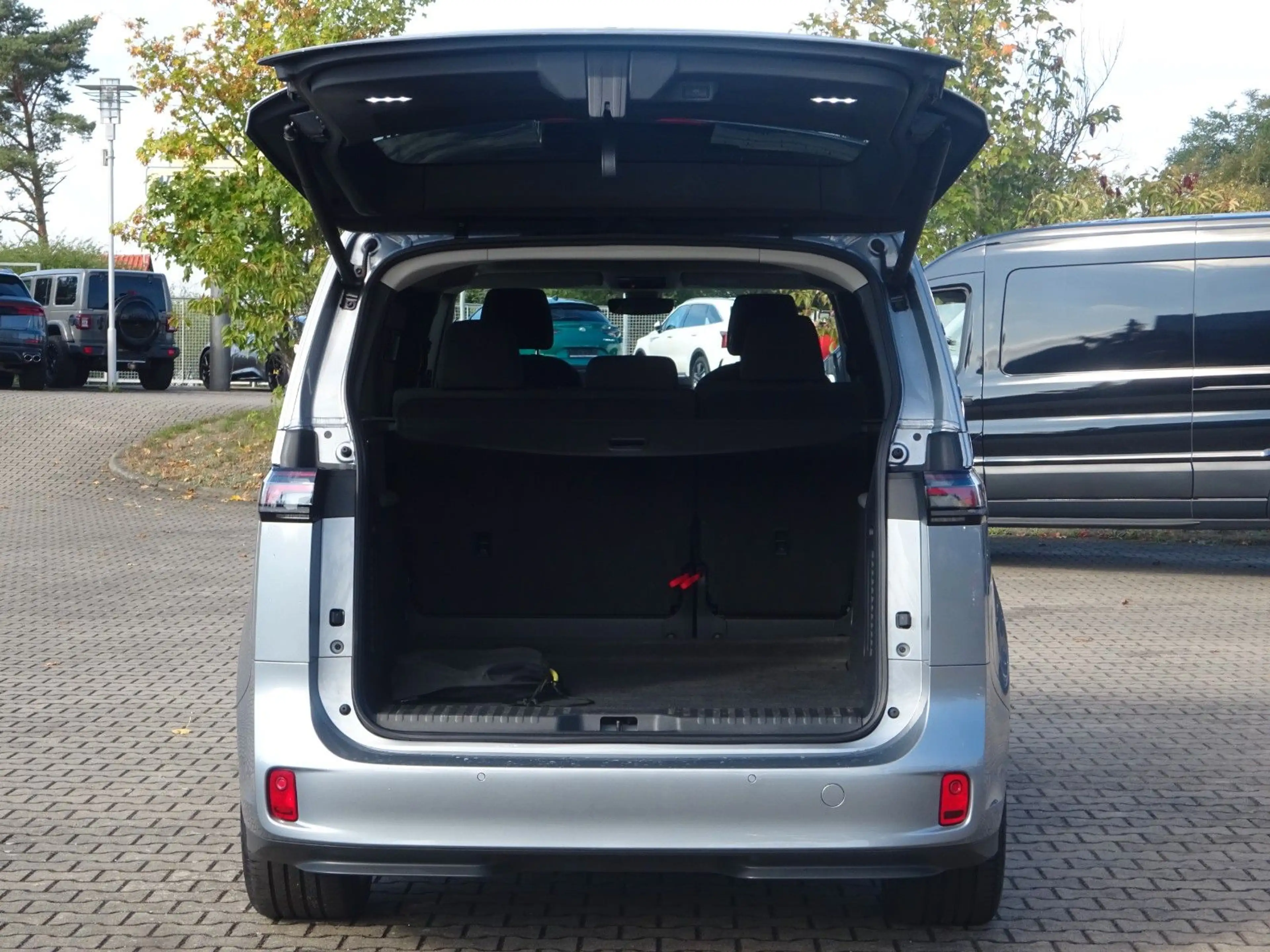 Volkswagen ID. Buzz Bus 286PS Autm. AHK Kamera Pro — photo 6