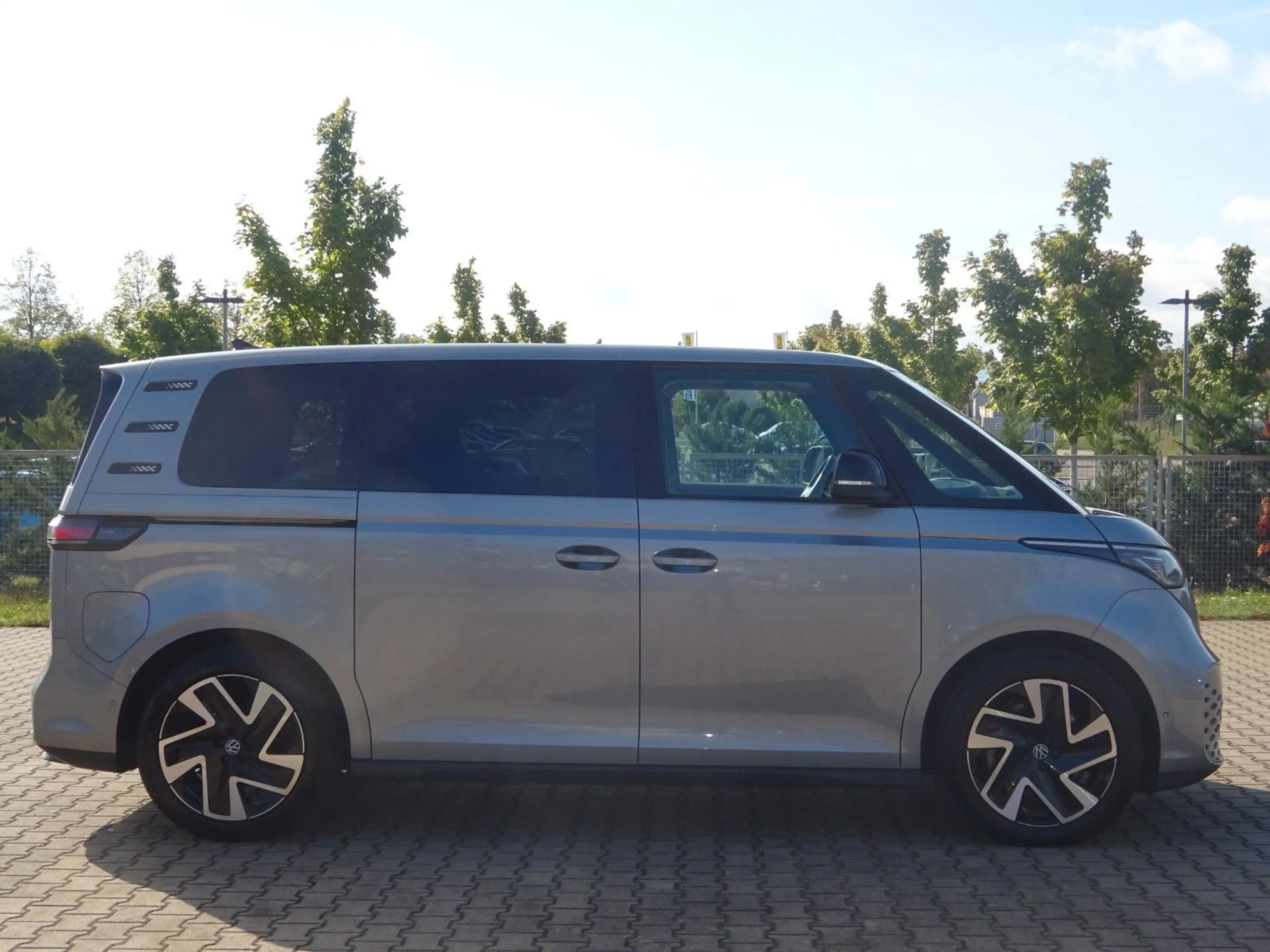 Volkswagen ID. Buzz Bus 286PS Autm. AHK Kamera Pro — photo 14