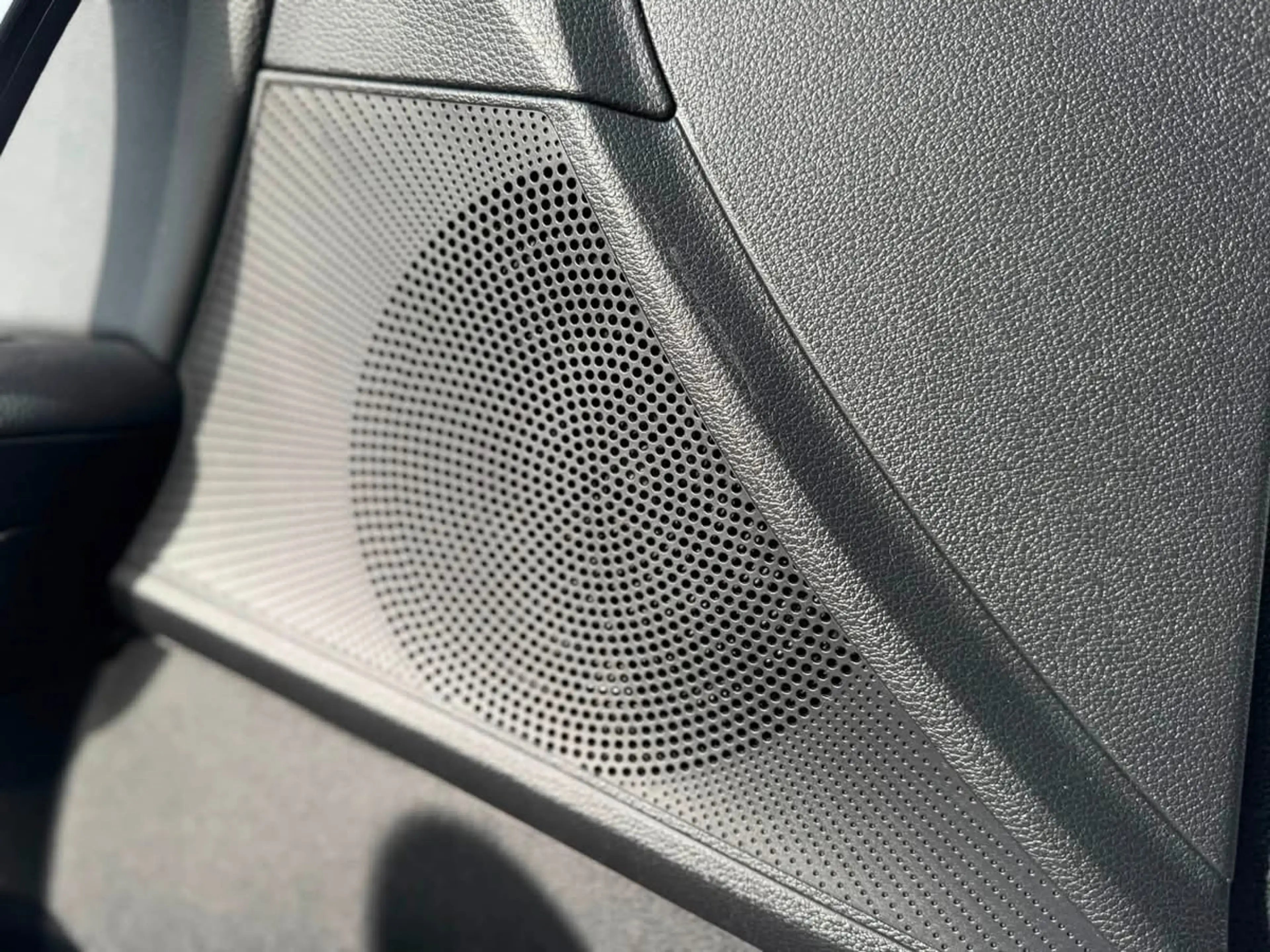 Kia Ceed / cee'd 1.0 T-GDi / 22 000 km / 2019 / — photo 19