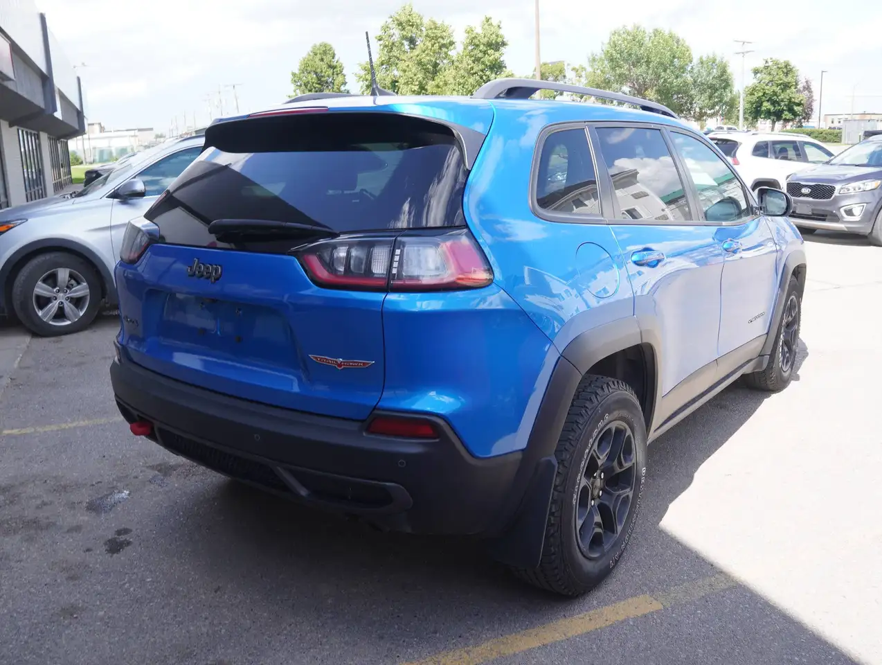 Jeep Cherokee снимка Jeep Cherokee