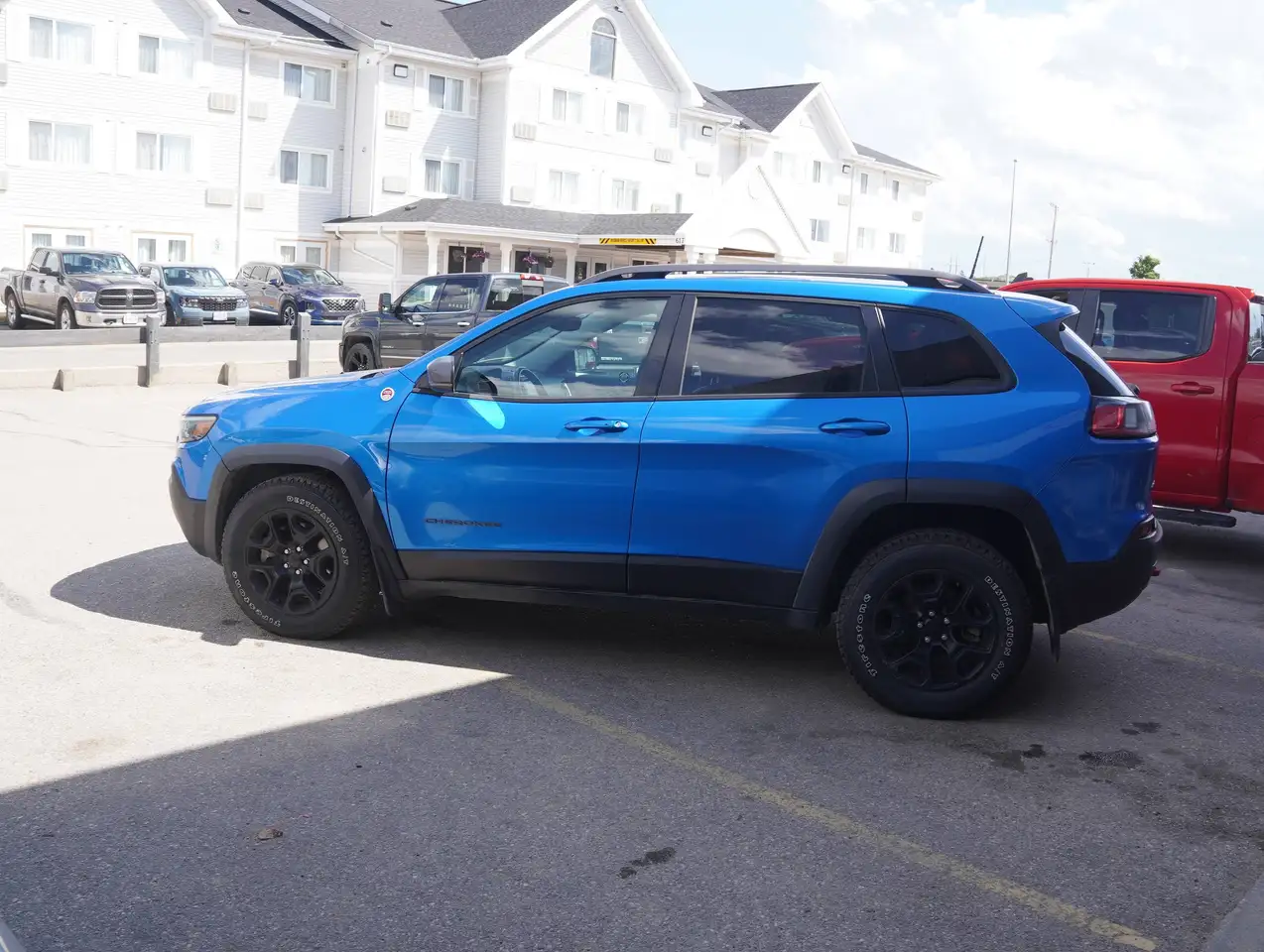 Jeep Cherokee снимка Jeep Cherokee