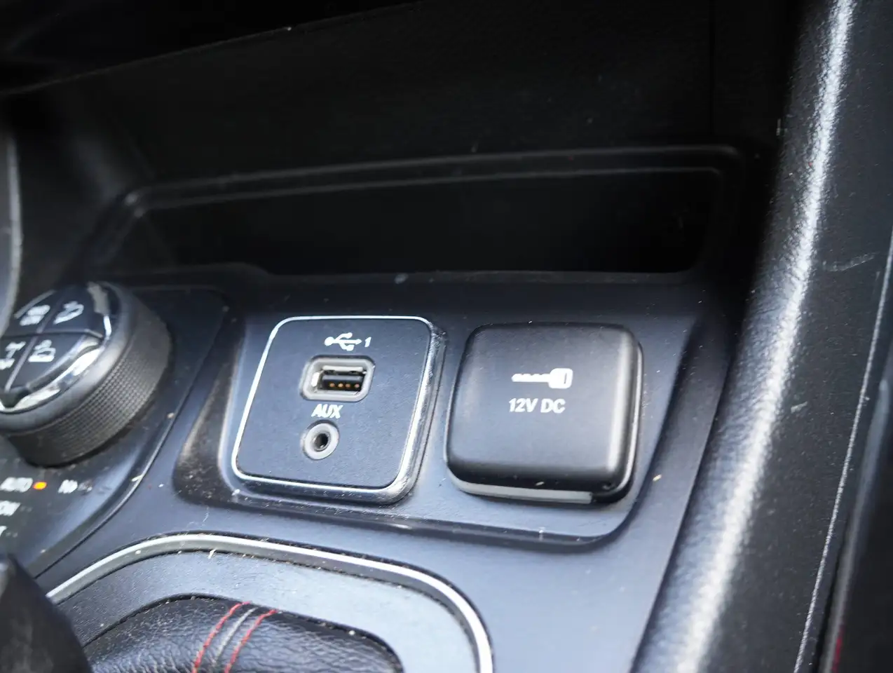 Jeep Cherokee снимка Jeep Cherokee
