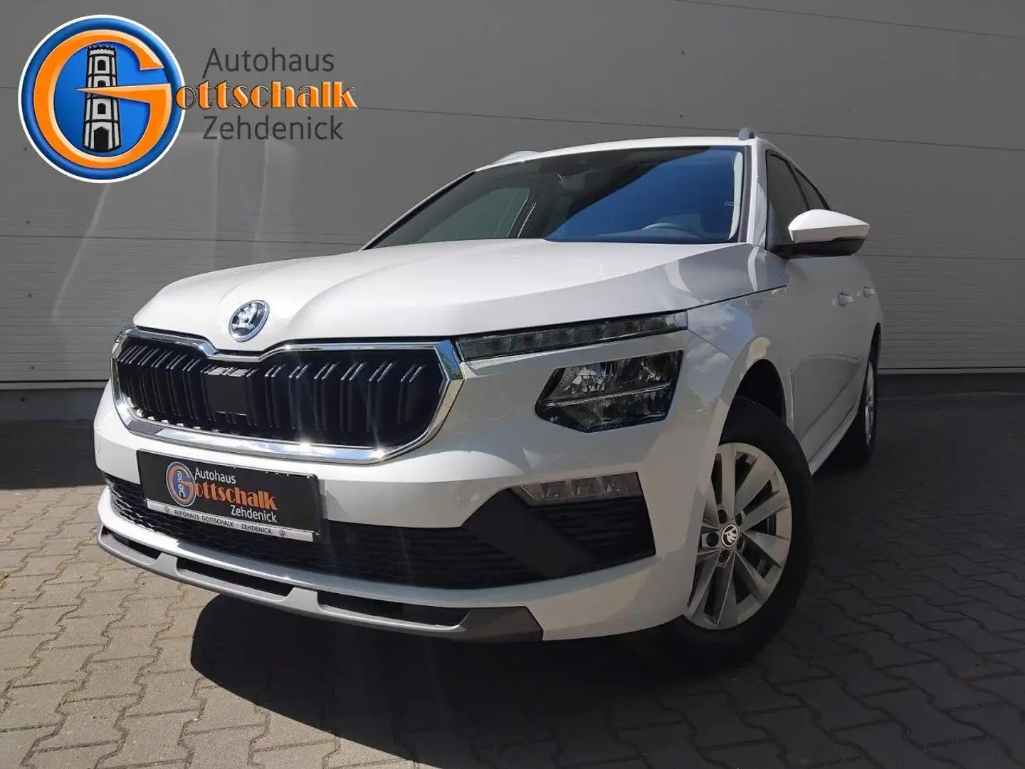 Skoda Kamiq Selection 1.0 TSI Sitzh PDC Kamera Keyless Weiß - 2