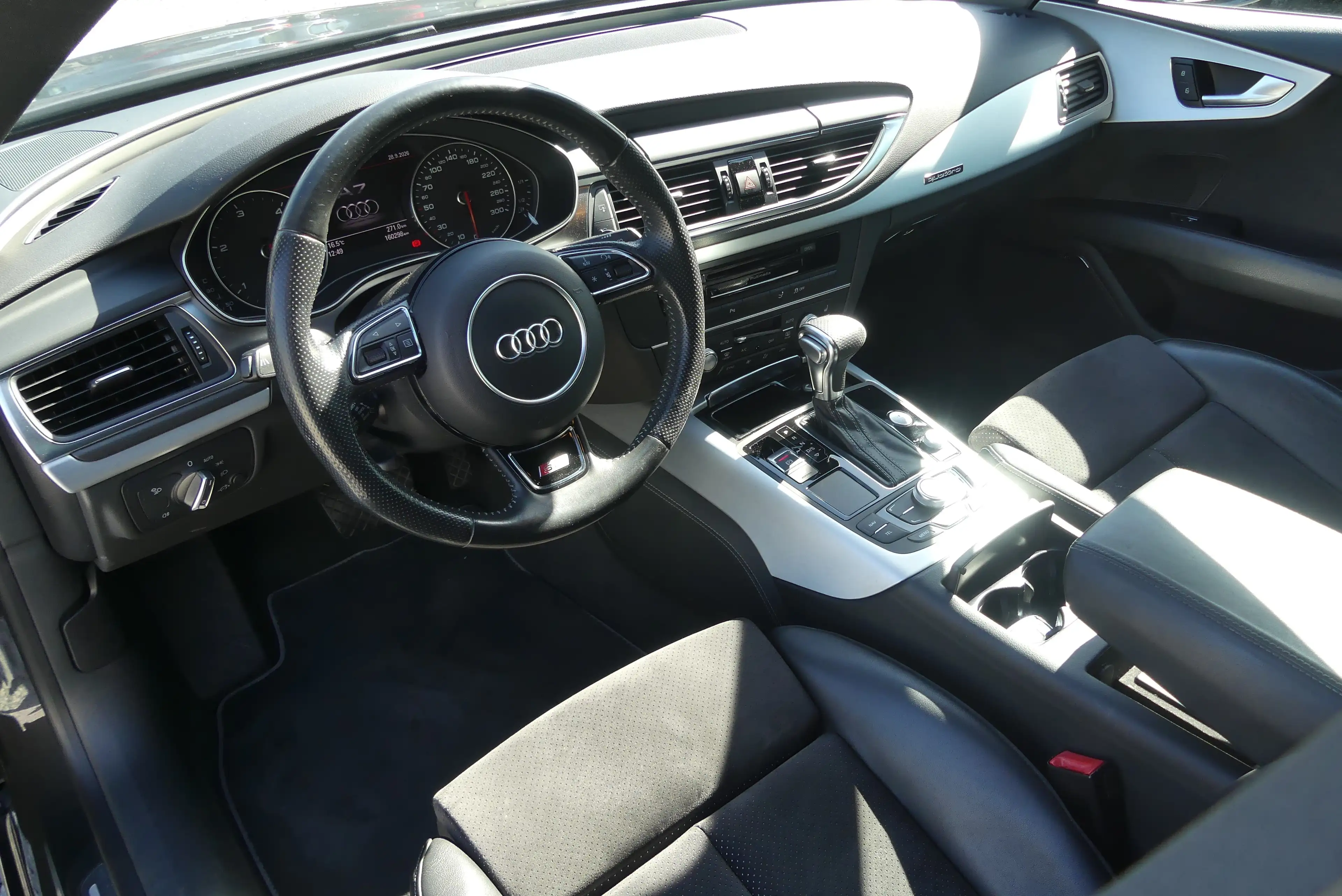 Audi A7 3.0 TDI Quattro S-LINE*KAMERA*PDC*SR*WR*NAVI*BI-XENON* — photo 18