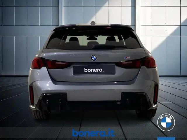 BMW 1 Series view 7