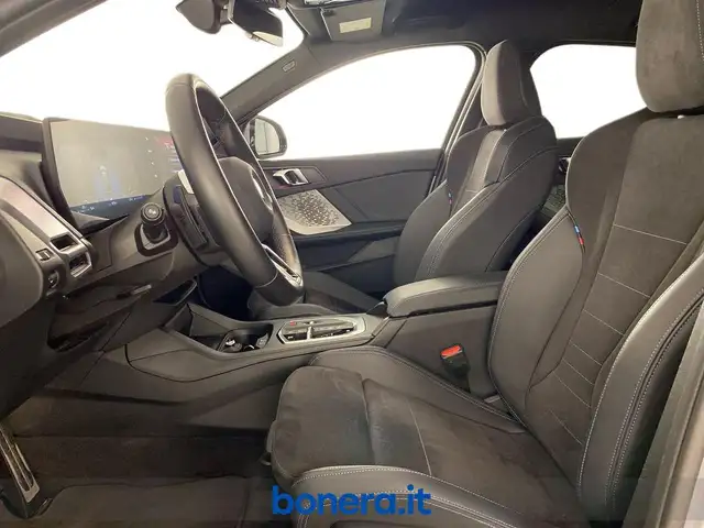 BMW 1 Series view 14