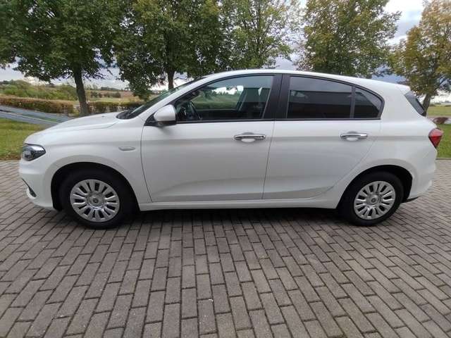 Fiat Tipo Easy 5-Türer MY18 1.4 16V Navi-PDC-Sitzhzg.-AW