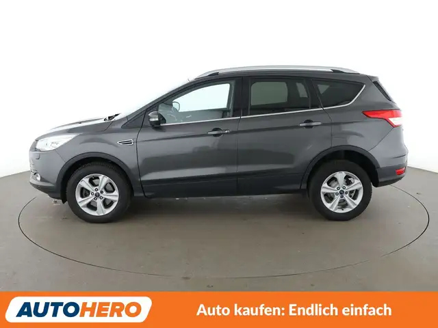 Ford Kuga view 3