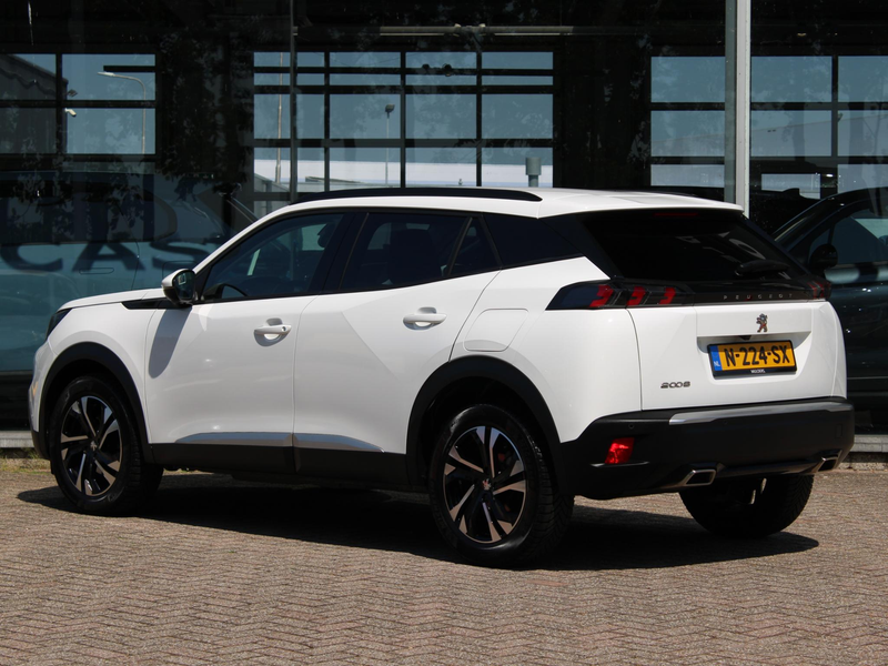 Peugeot 2008 1.2T Allure | Camera/Navi/Climate — photo 2