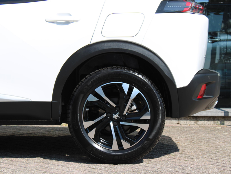 Peugeot 2008 1.2T Allure | Camera/Navi/Climate — photo 10