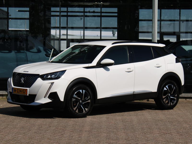 Peugeot 2008 1.2T Allure | Camera/Navi/Climate — photo 5