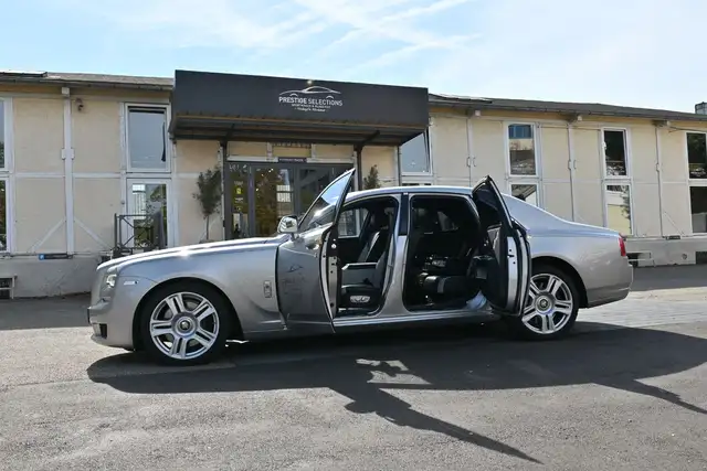Rolls-Royce Ghost view 12