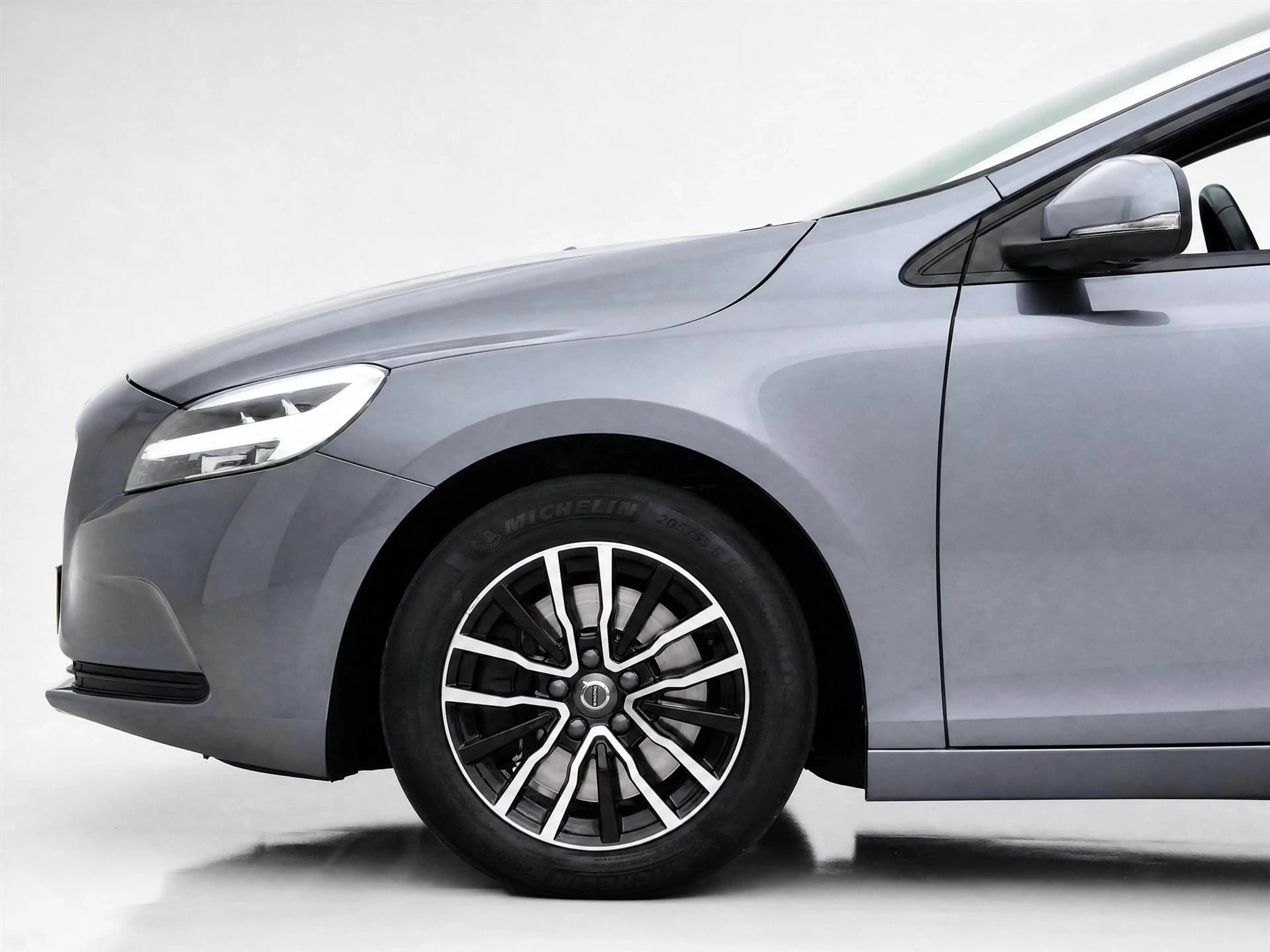 Volvo V40 1.5 T2 Polar+ | Automaat | Full LED | Stoelverwarm — photo 8