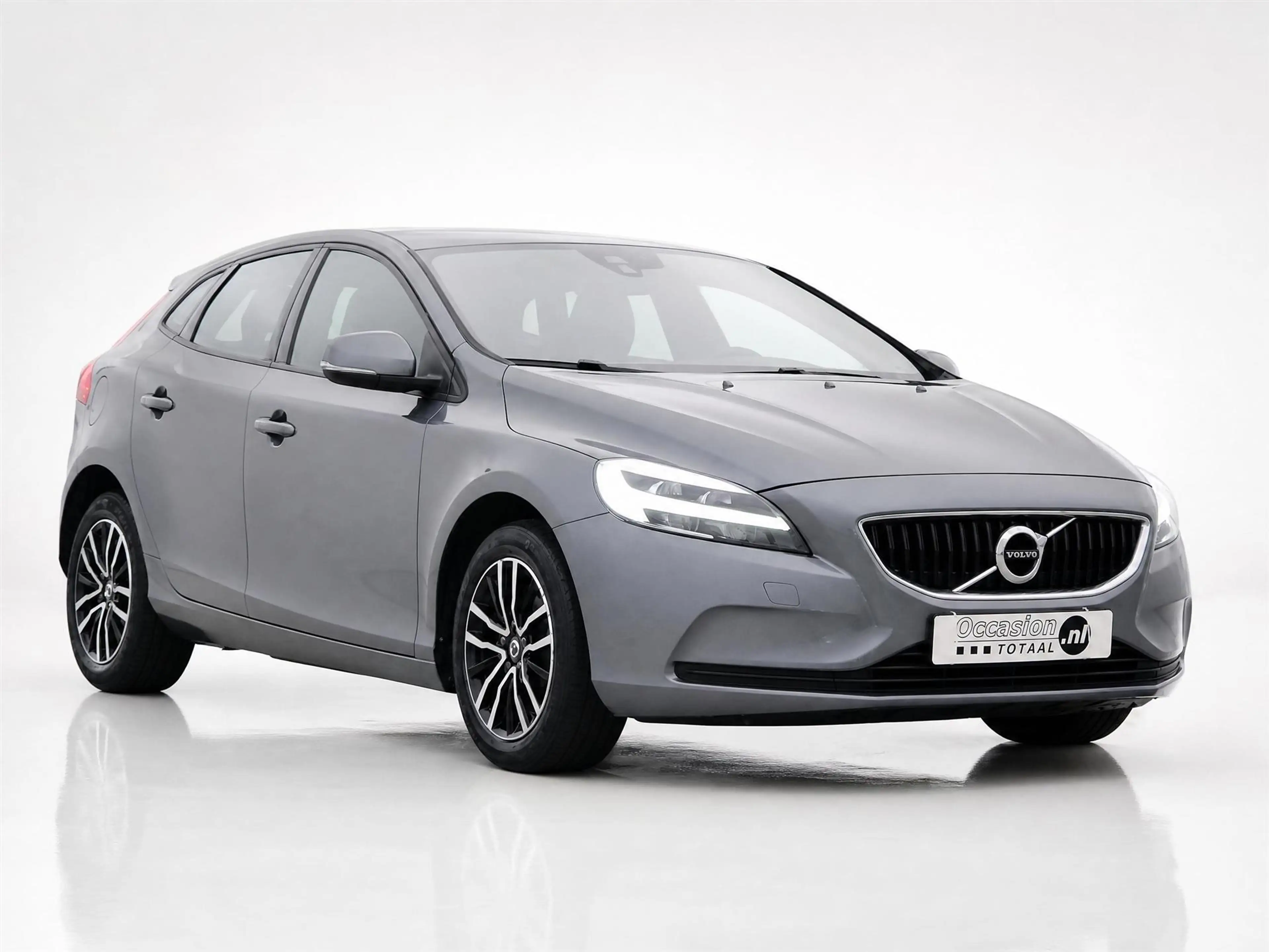 Volvo V40 1.5 T2 Polar+ | Automaat | Full LED | Stoelverwarm — photo 3