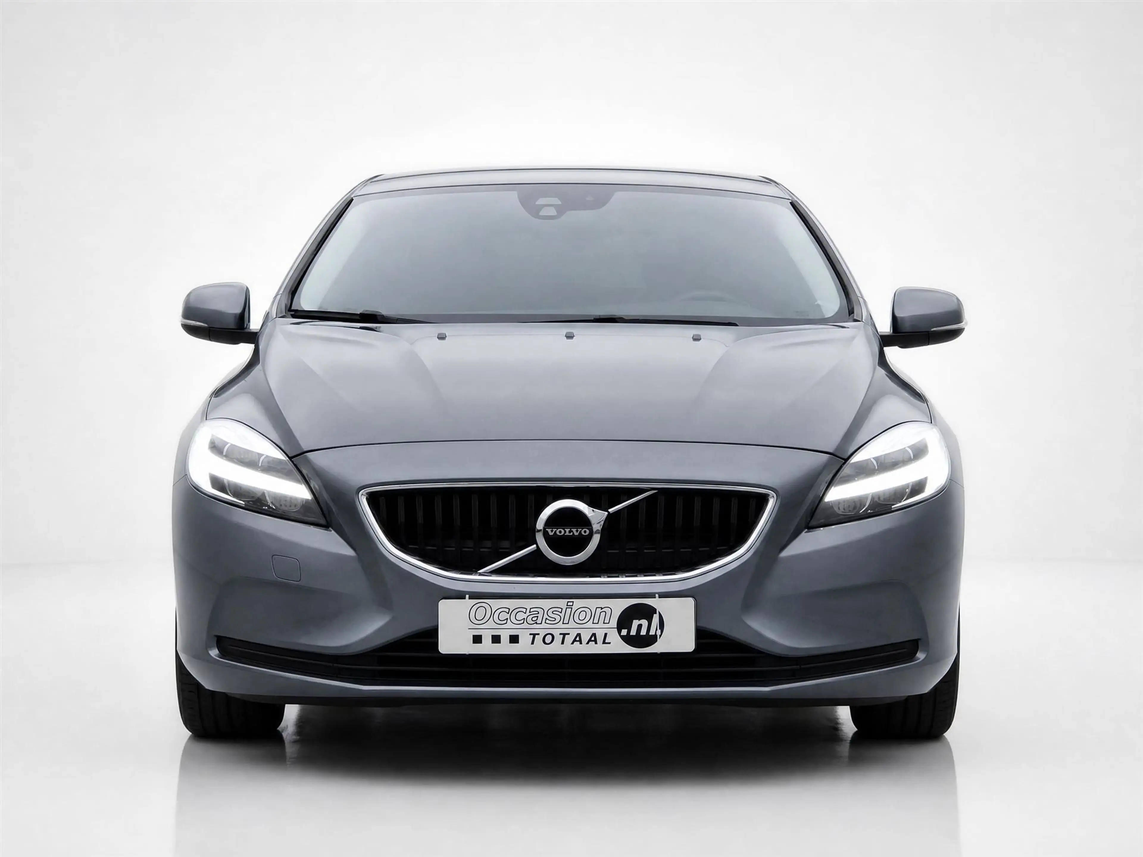Volvo V40 1.5 T2 Polar+ | Automaat | Full LED | Stoelverwarm — photo 2