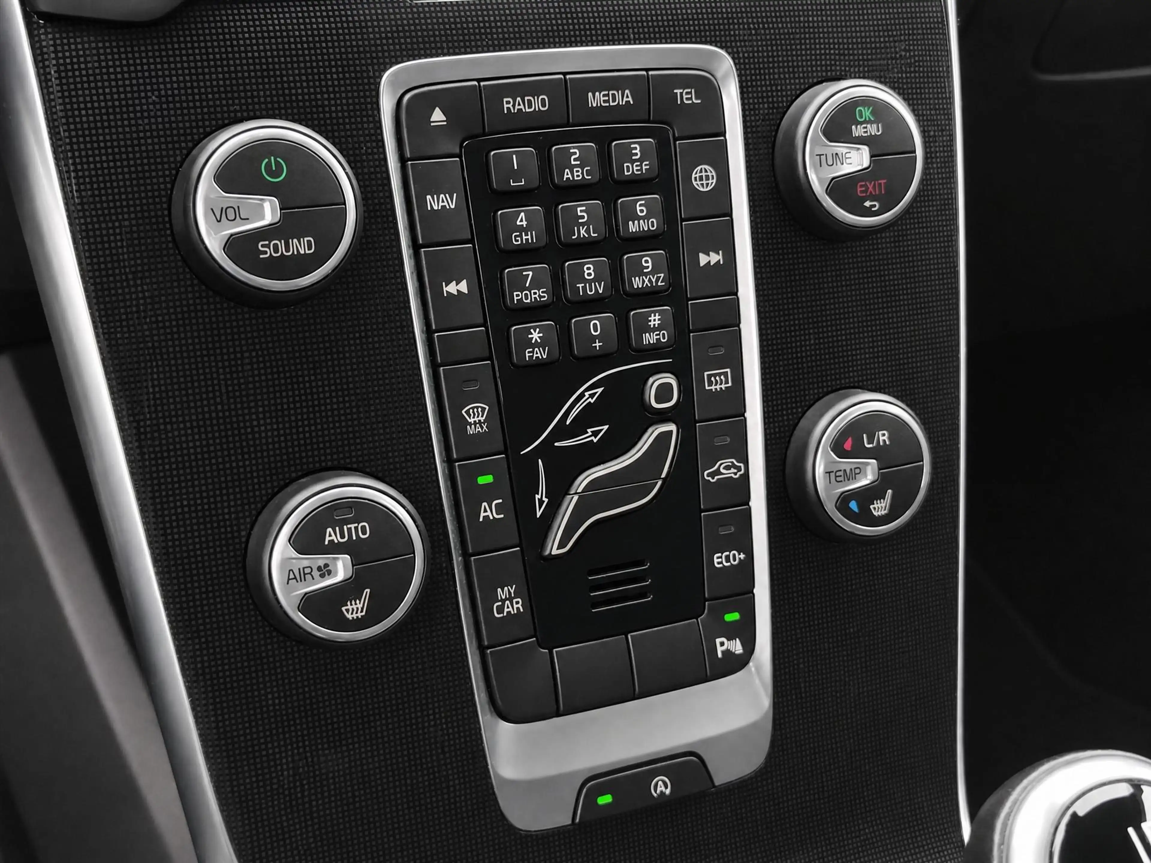 Volvo V40 1.5 T2 Polar+ | Automaat | Full LED | Stoelverwarm — photo 17