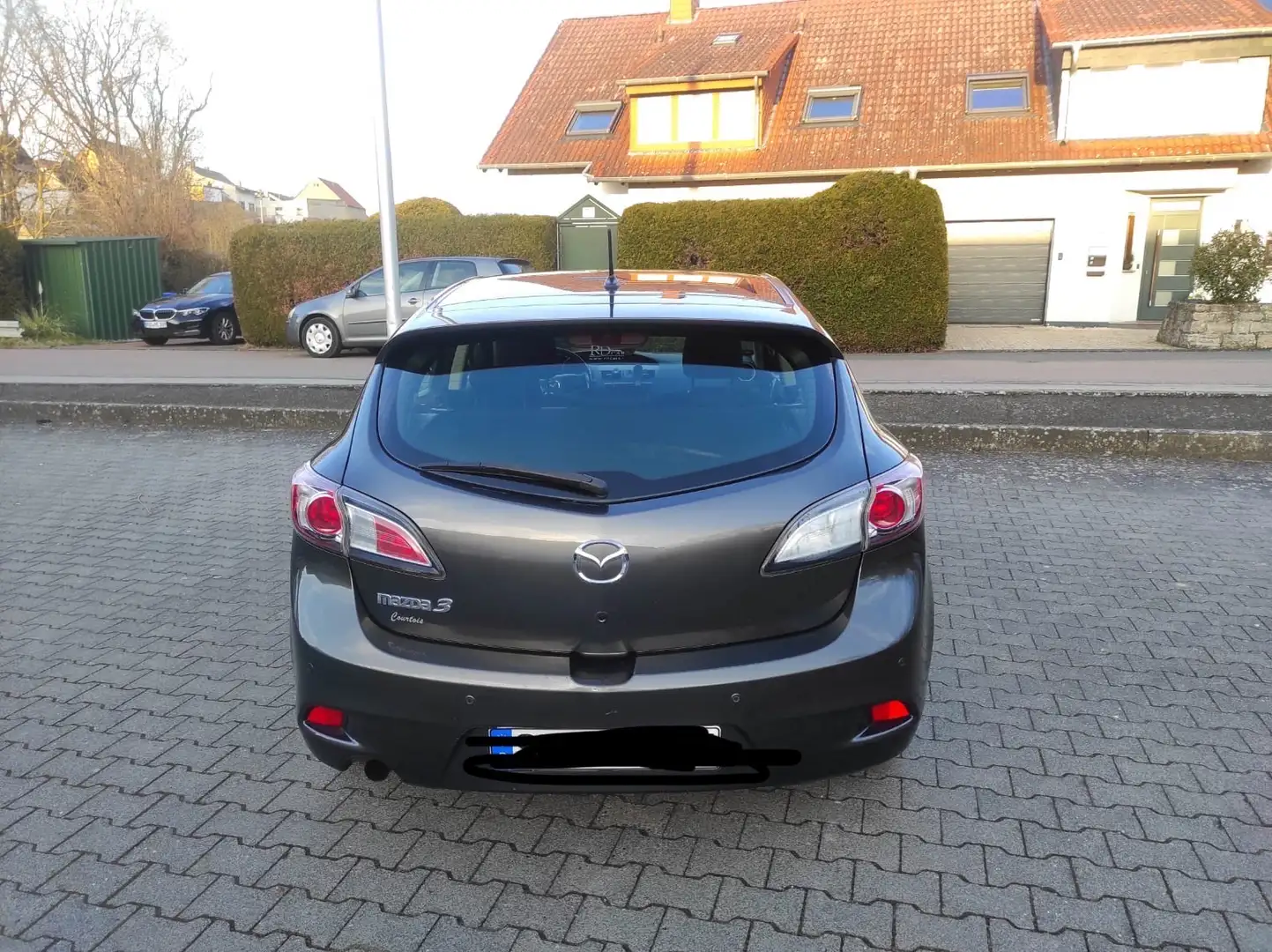 Mazda 3 Grau - 2