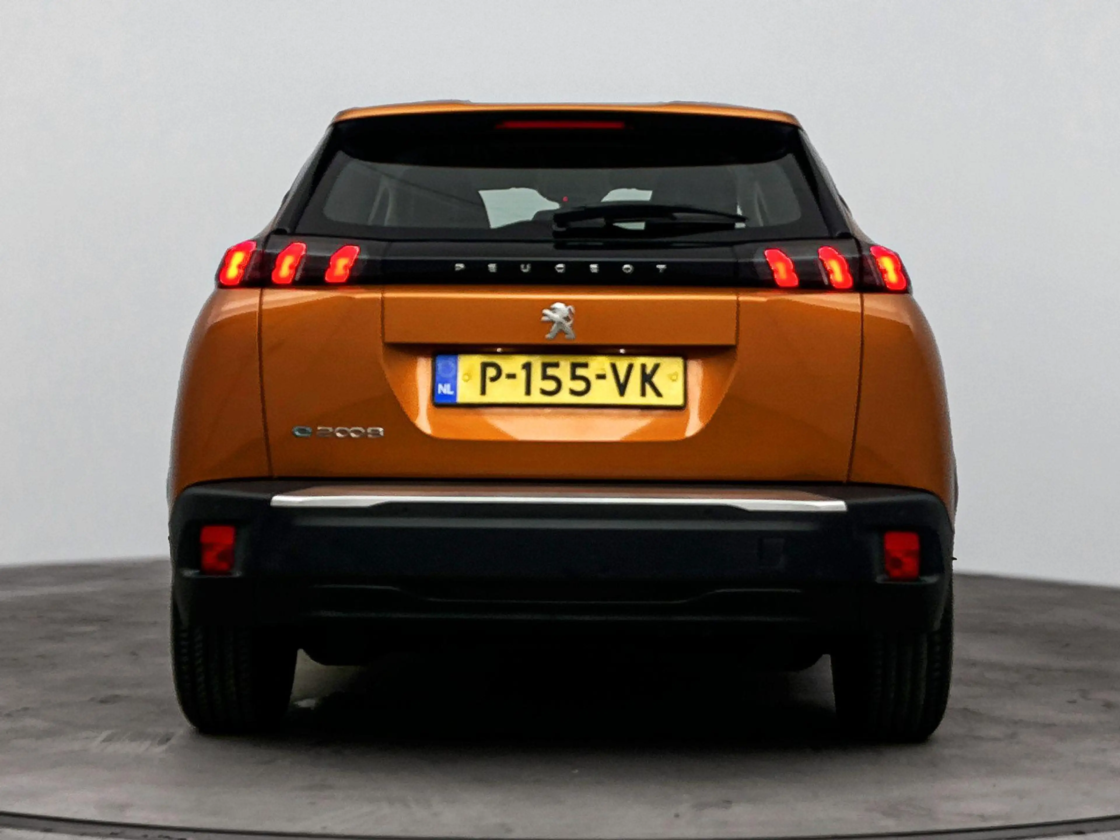 Peugeot e-2008 EV ACTIVE PACK 50 kWh | 3 FASE | CLIMA | PDC | NAV — photo 5