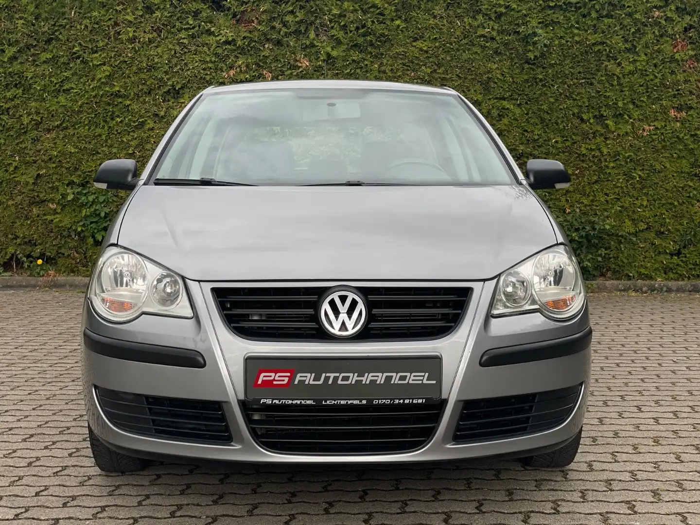 Volkswagen Polo IV 1,4 Trendline 1 Hand Klima TÜV 6/26 Silber - 2