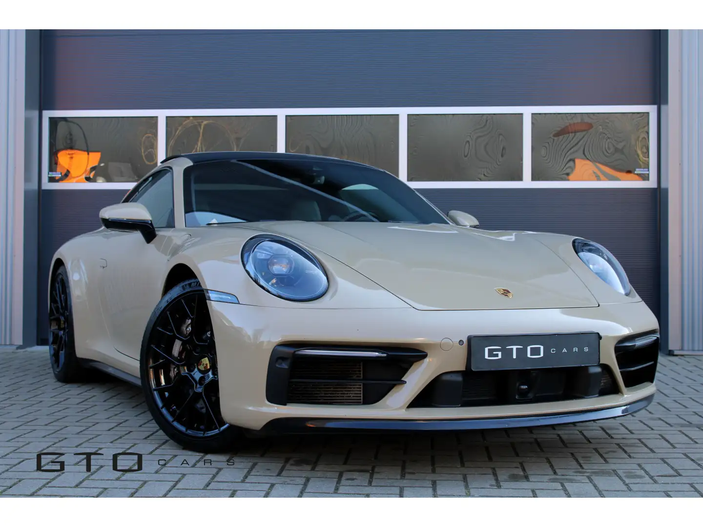 Porsche 992 992 3.0 Carrera 4S 4 wielbesturing/Burmester/Keram Beige - 1