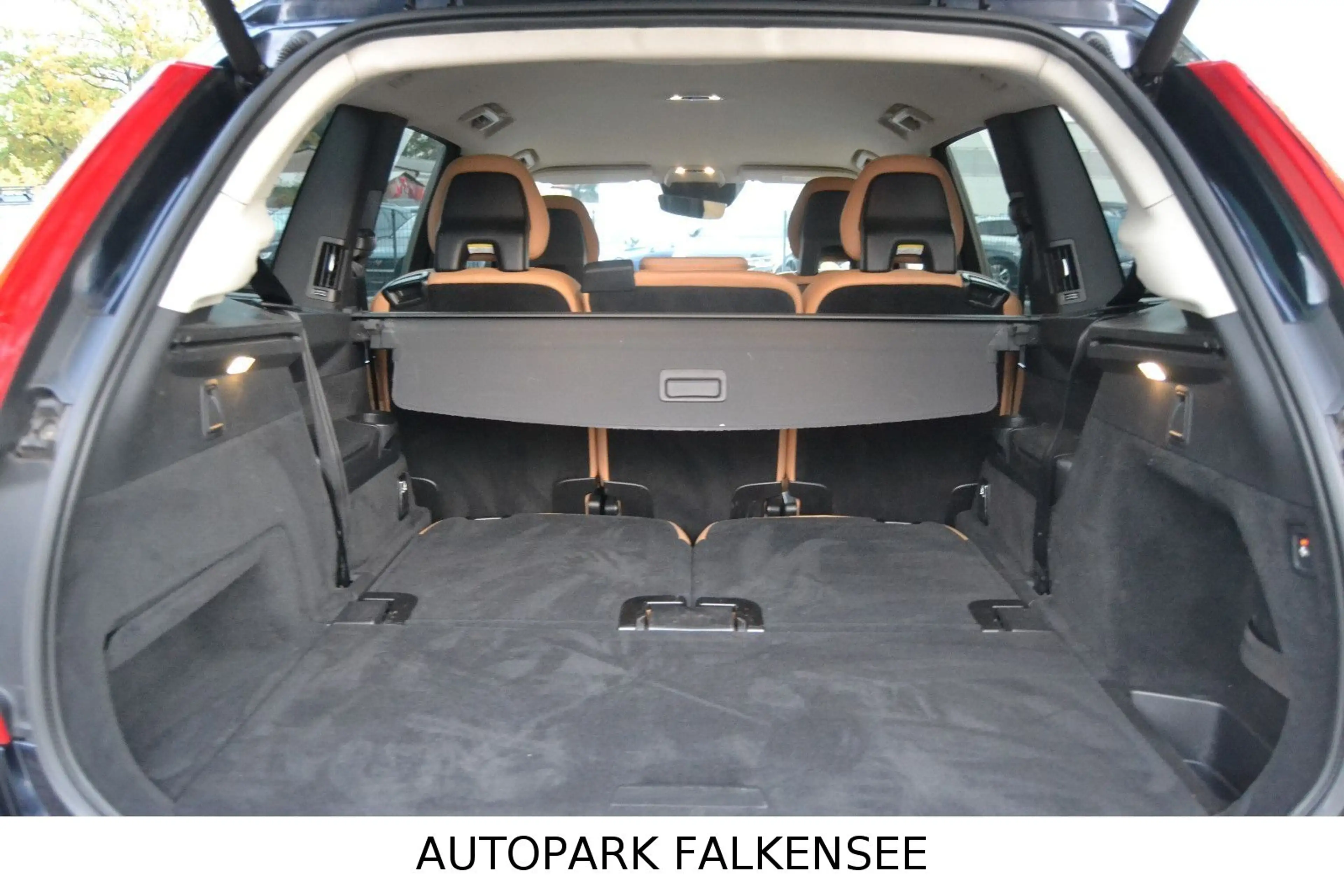 Volvo XC90 II MOMENTUM AWD 4X4 AUS 1.HAND+SAUBER+TÜV — photo 13