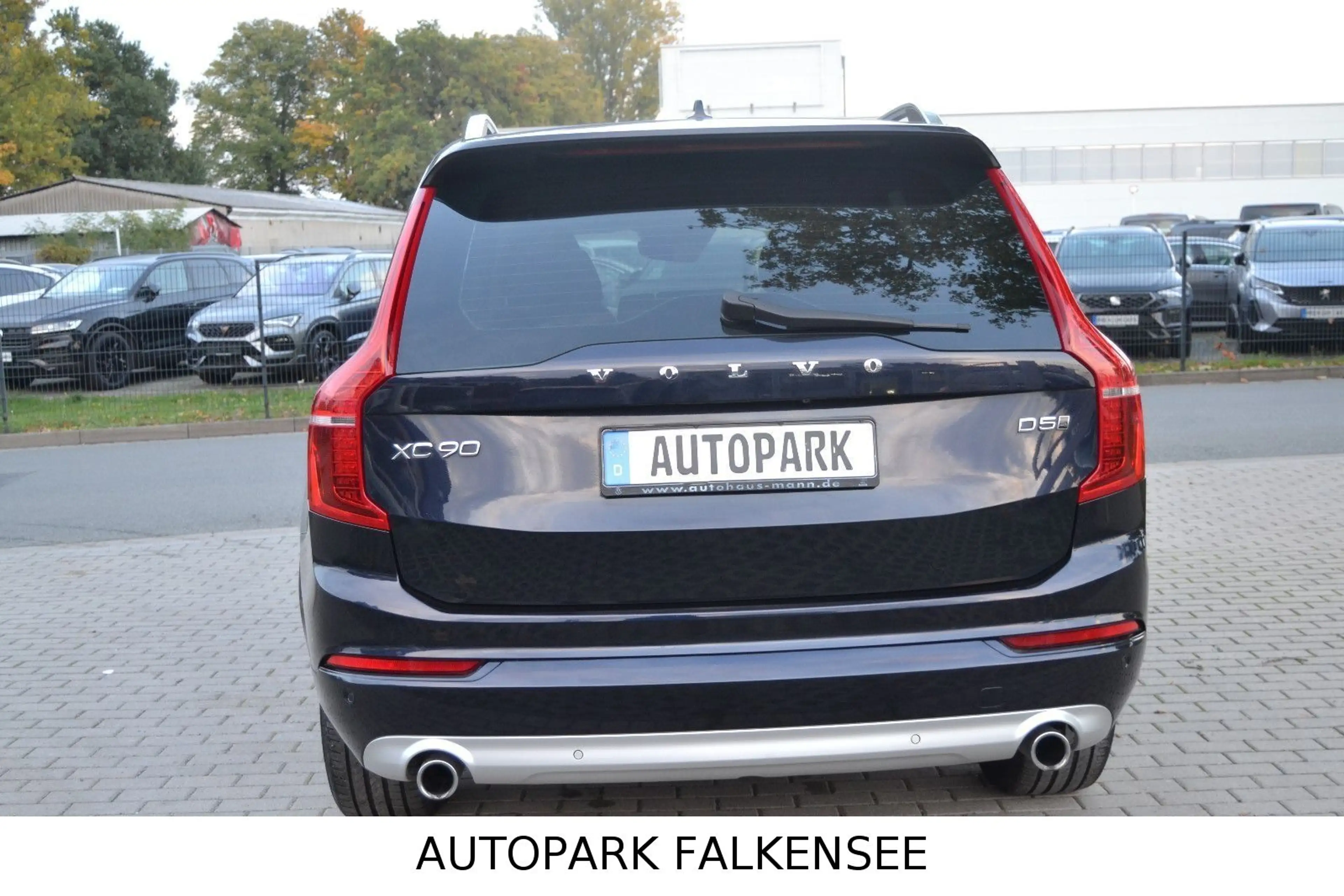 Volvo XC90 II MOMENTUM AWD 4X4 AUS 1.HAND+SAUBER+TÜV — photo 12