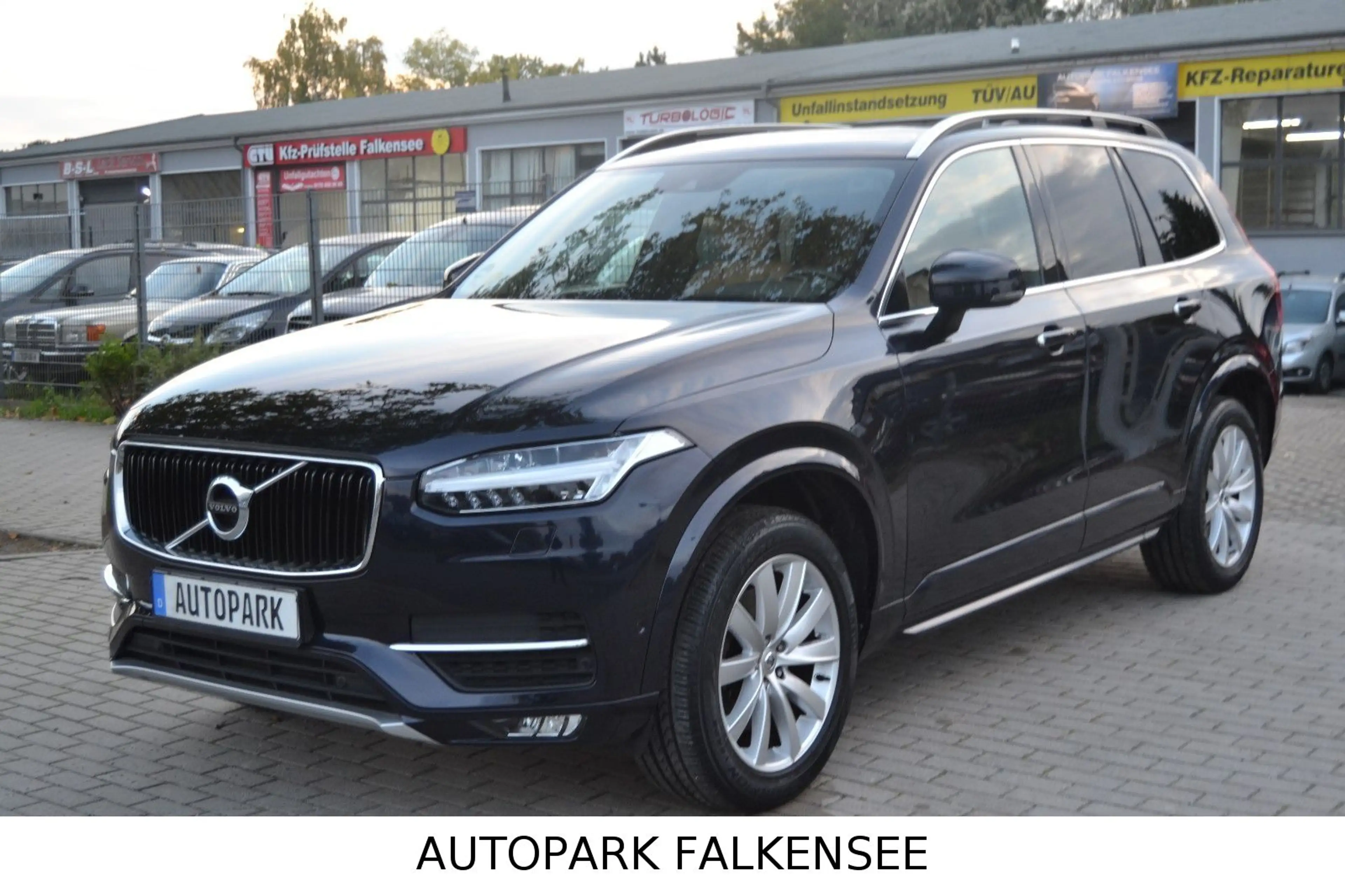 Volvo XC90 II  MOMENTUM AWD 4X4 AUS 1.HAND+SAUBER+TÜV