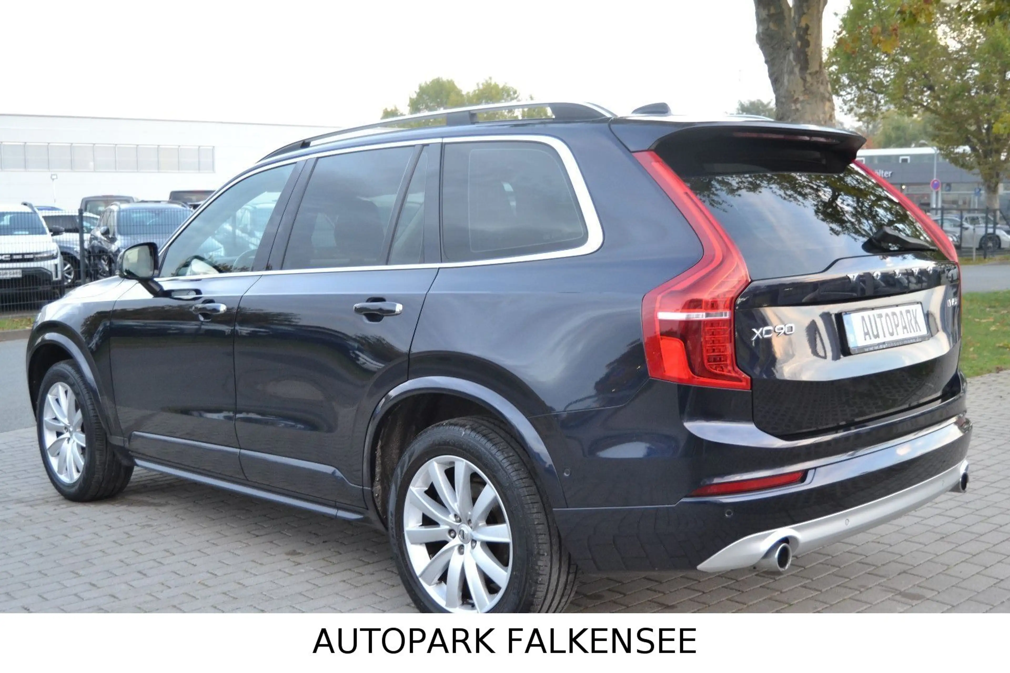 Volvo XC90 II MOMENTUM AWD 4X4 AUS 1.HAND+SAUBER+TÜV — photo 8