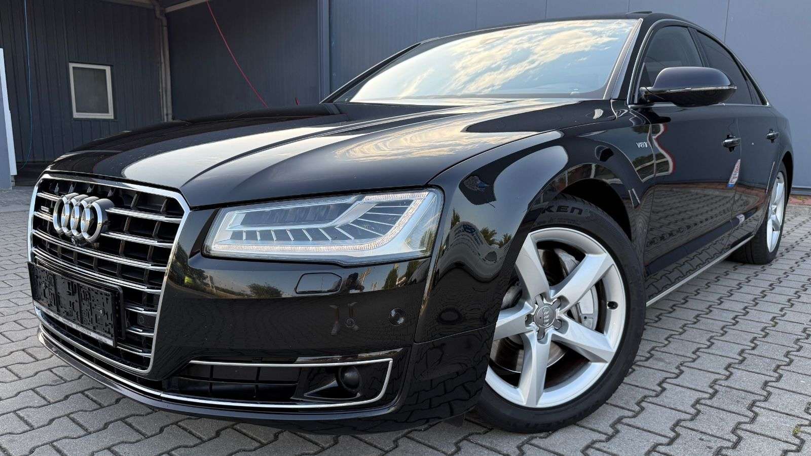 Audi A8