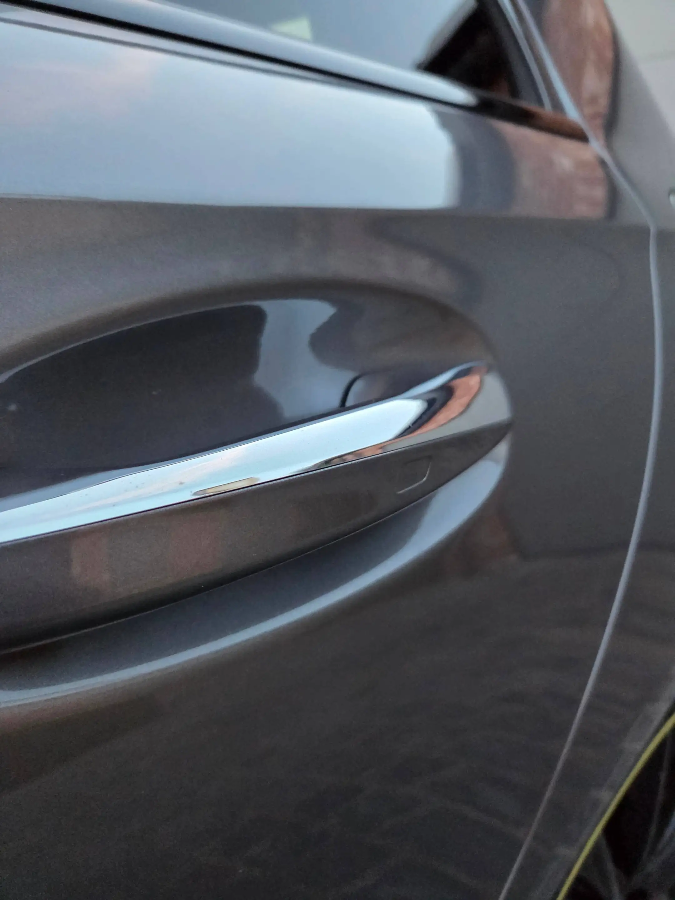 Mercedes-Benz A 220 ///AMG-Line Yellow Art Edition — photo 15