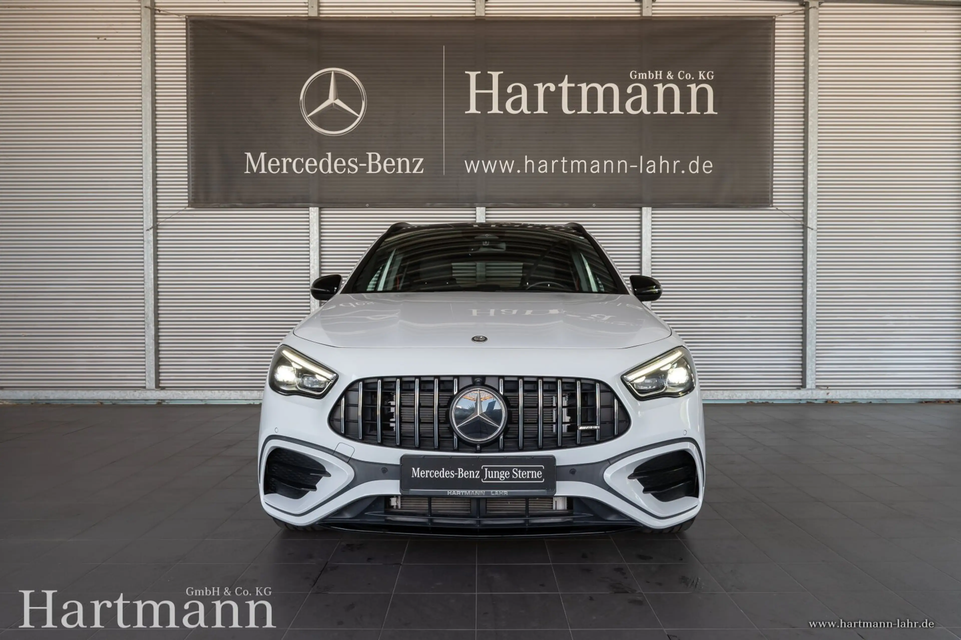 Mercedes-Benz GLA 35 AMG GLA 35 4M AMG Night Panorama Mutibeam Fahrassist — photo 3
