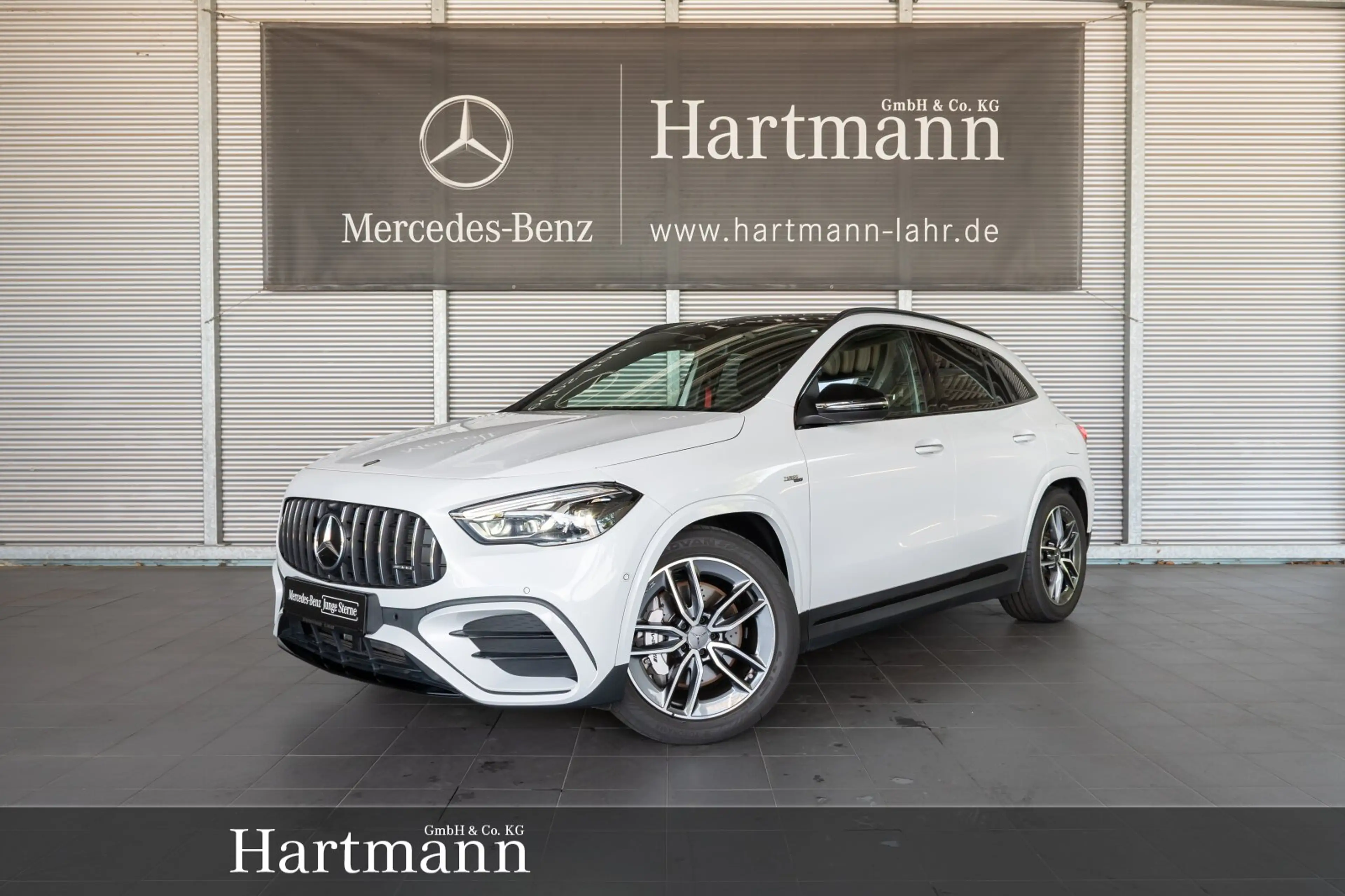 Mercedes-Benz GLA 35 AMG GLA 35 4M AMG Night Panorama Mutibeam Fahrassist