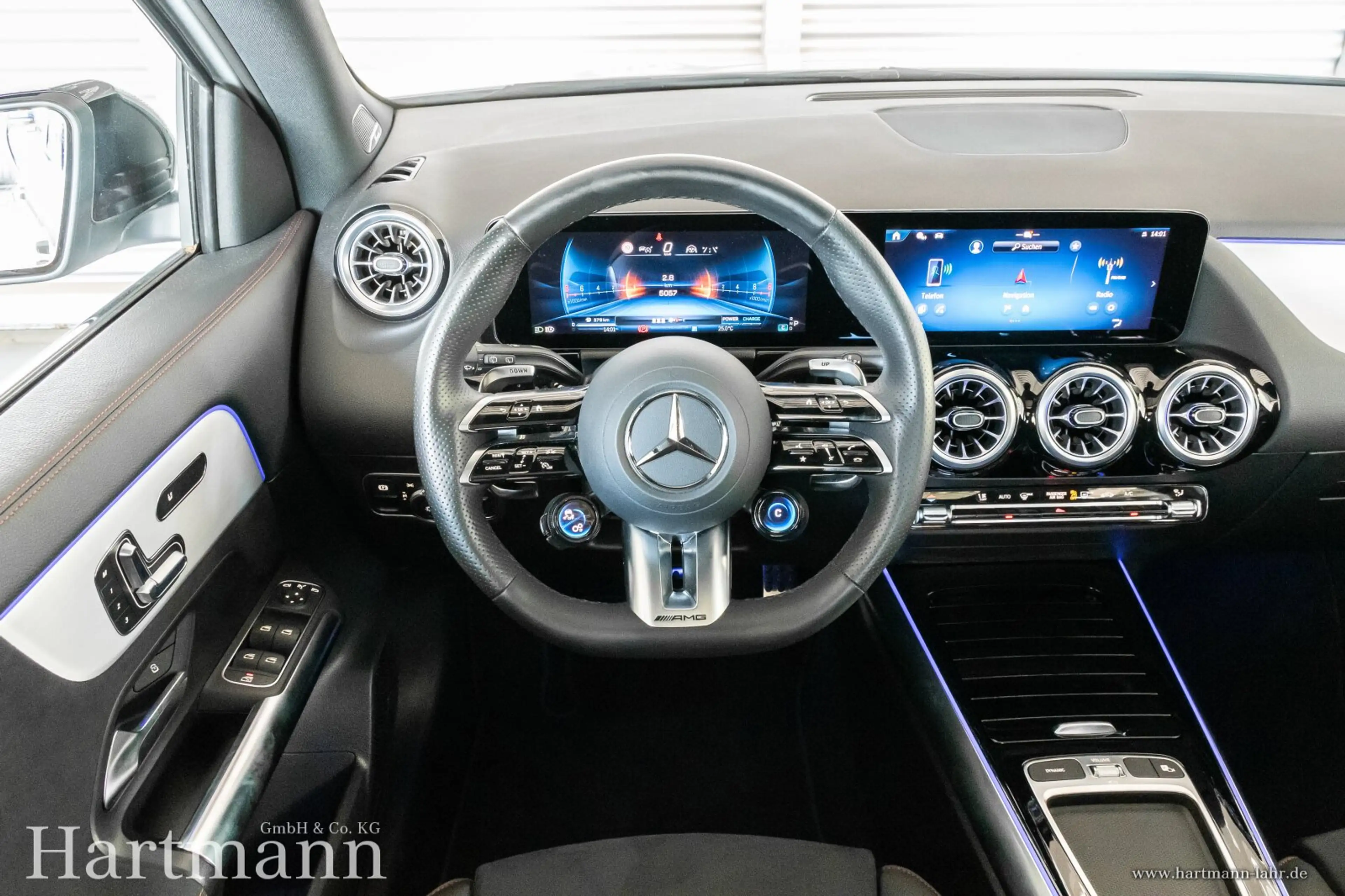 Mercedes-Benz GLA 35 AMG GLA 35 4M AMG Night Panorama Mutibeam Fahrassist — photo 9