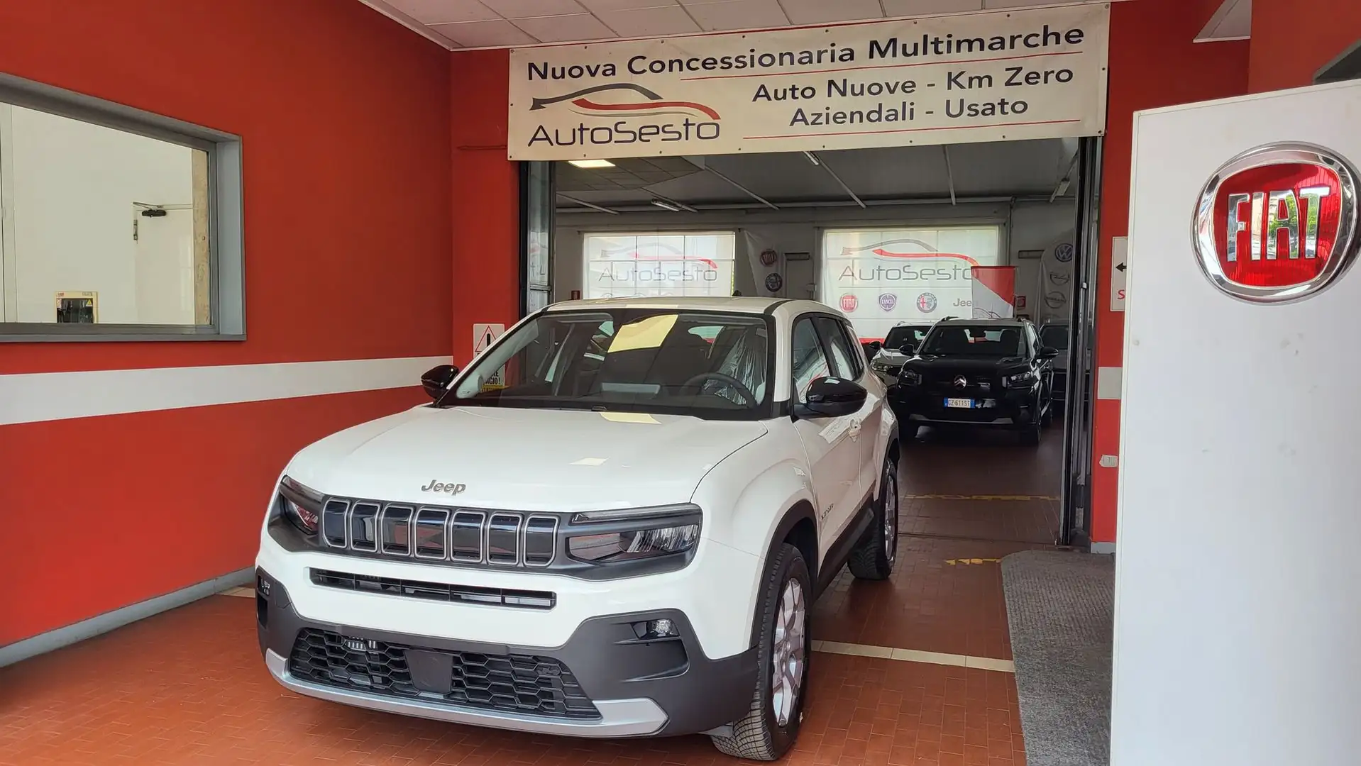 Jeep Avenger 1.2 Turbo Altitude Weiß - 1