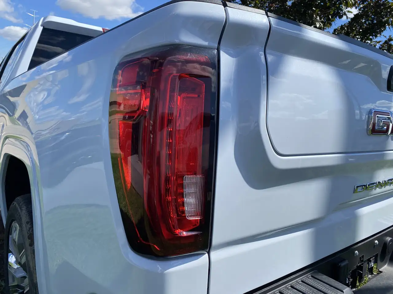 GMC Sierra 1500 снимка GMC Sierra 1500