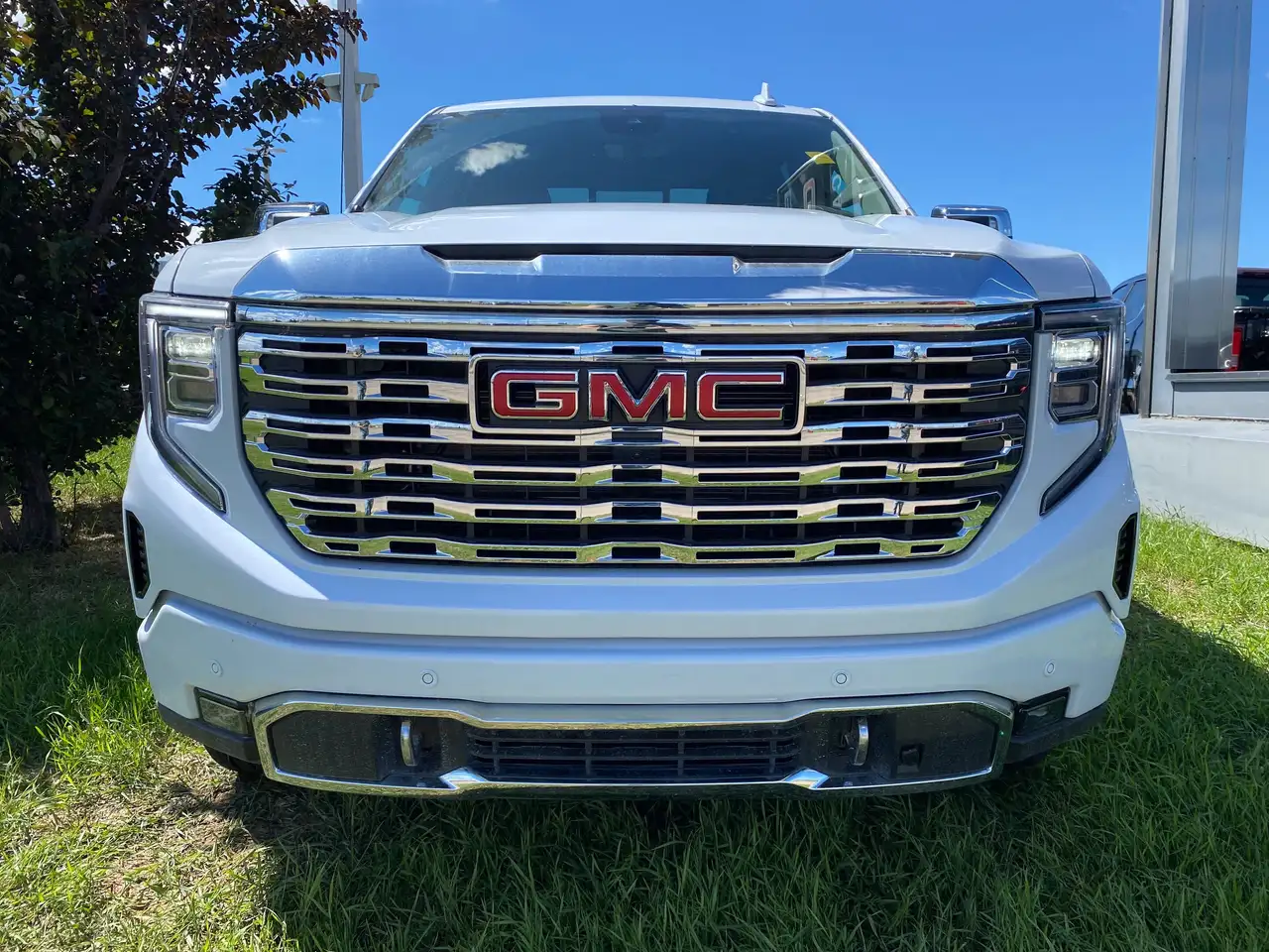 GMC Sierra 1500 снимка GMC Sierra 1500