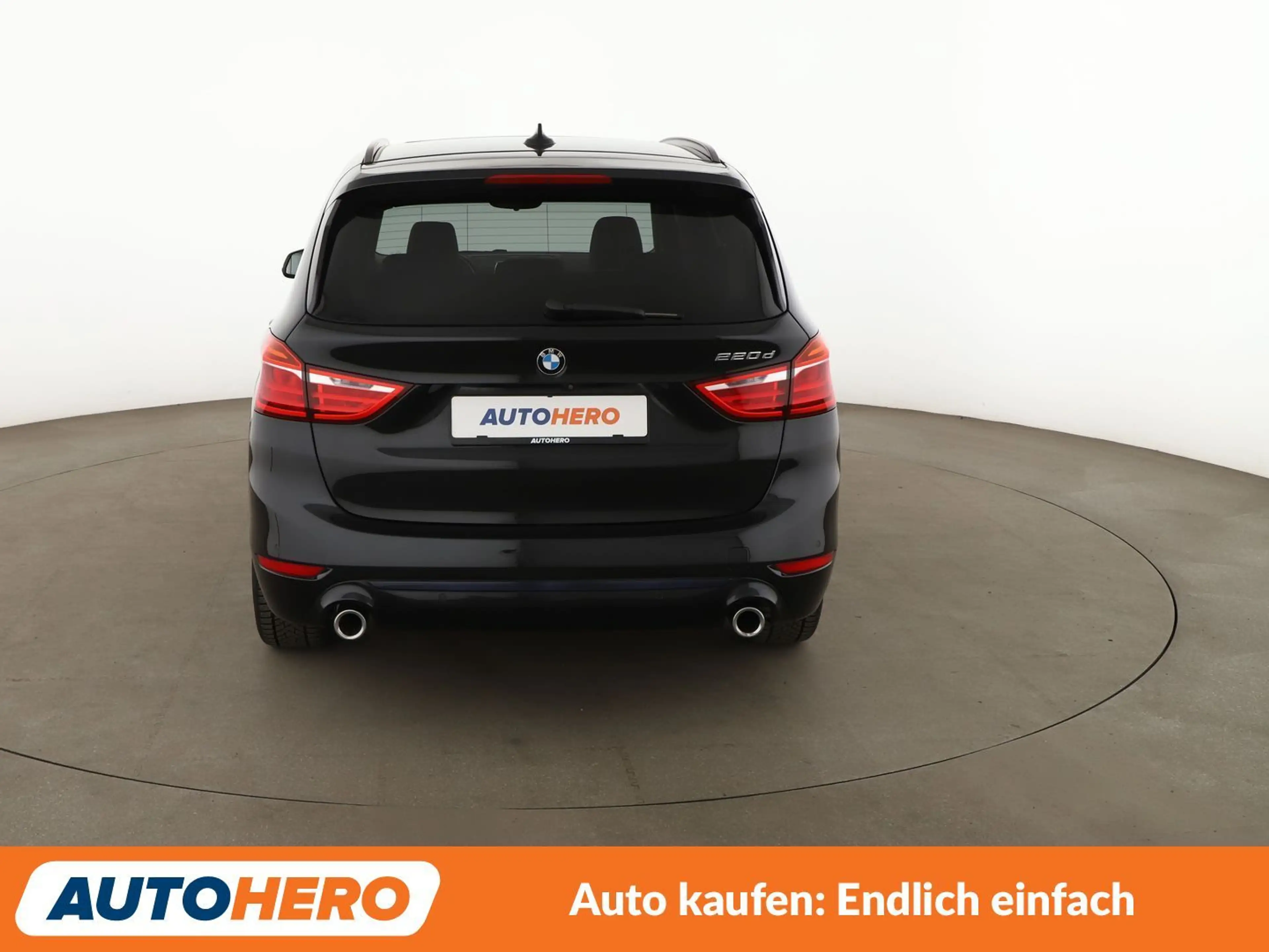 BMW 220 220d Gran Tourer Sport Line Aut.*NAVI*LED*PDC*SHZ* — photo 5