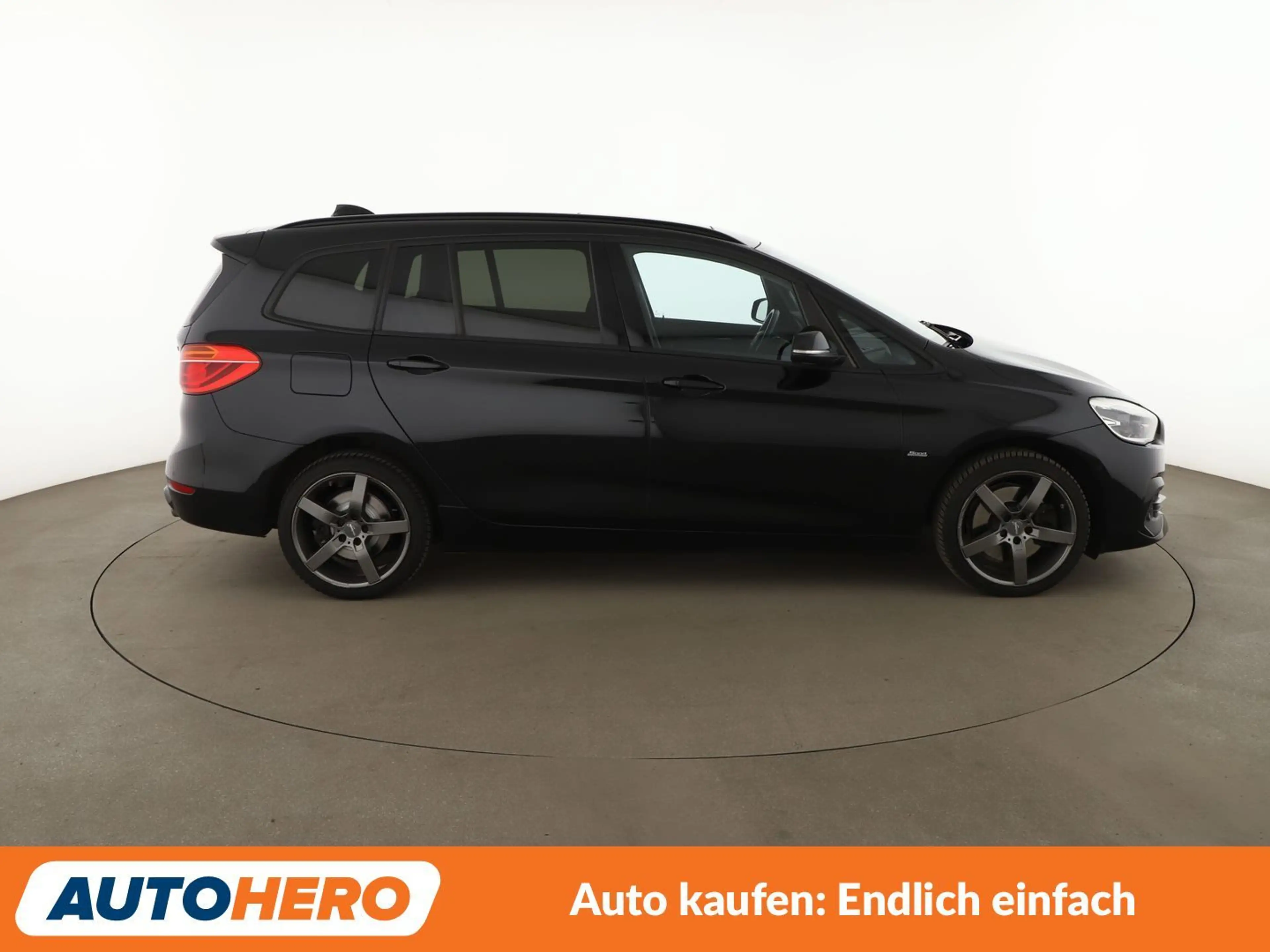 BMW 220 220d Gran Tourer Sport Line Aut.*NAVI*LED*PDC*SHZ* — photo 7