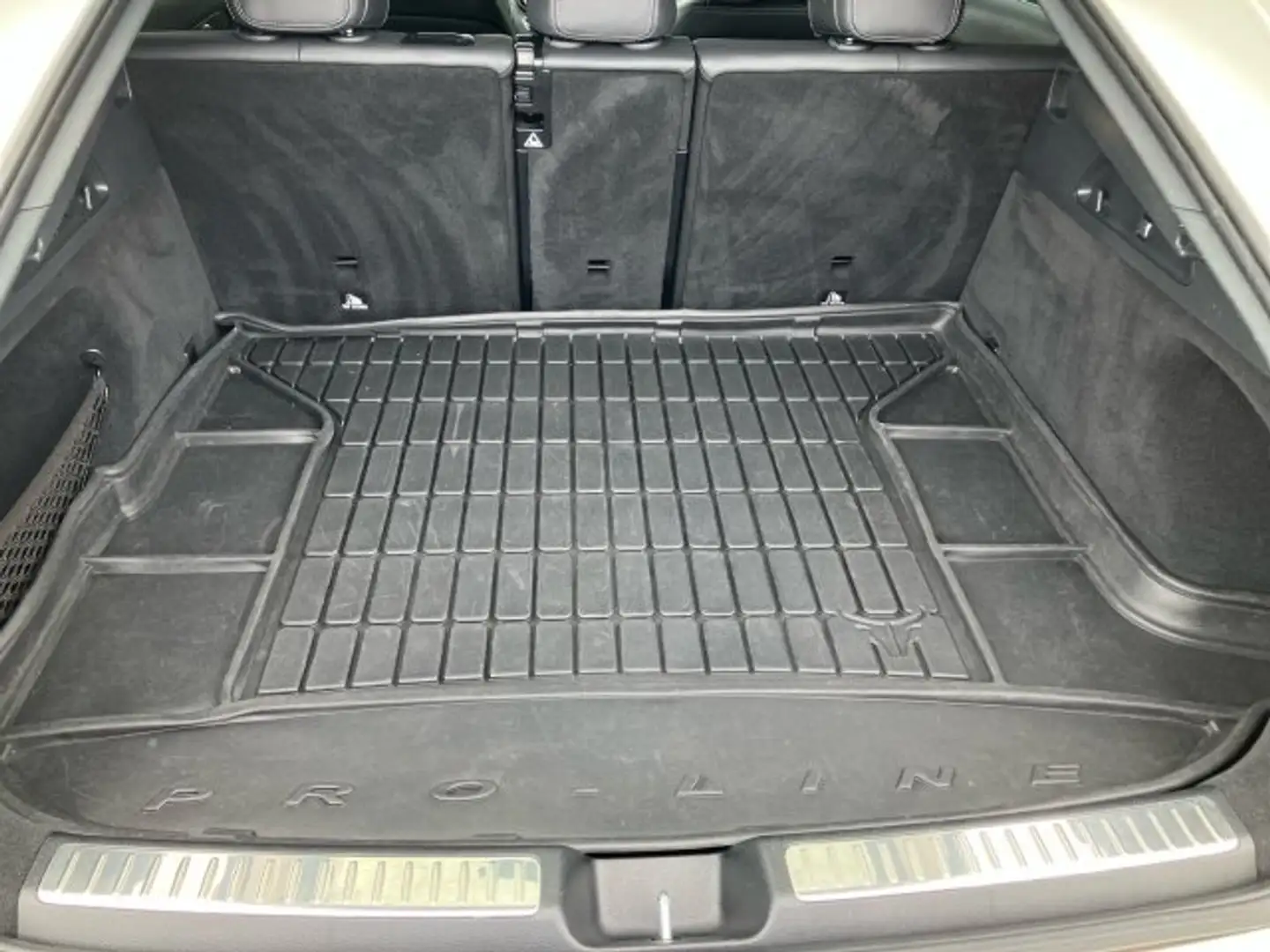 Mercedes-Benz GLC 300 e 4MATIK Blanc - 2
