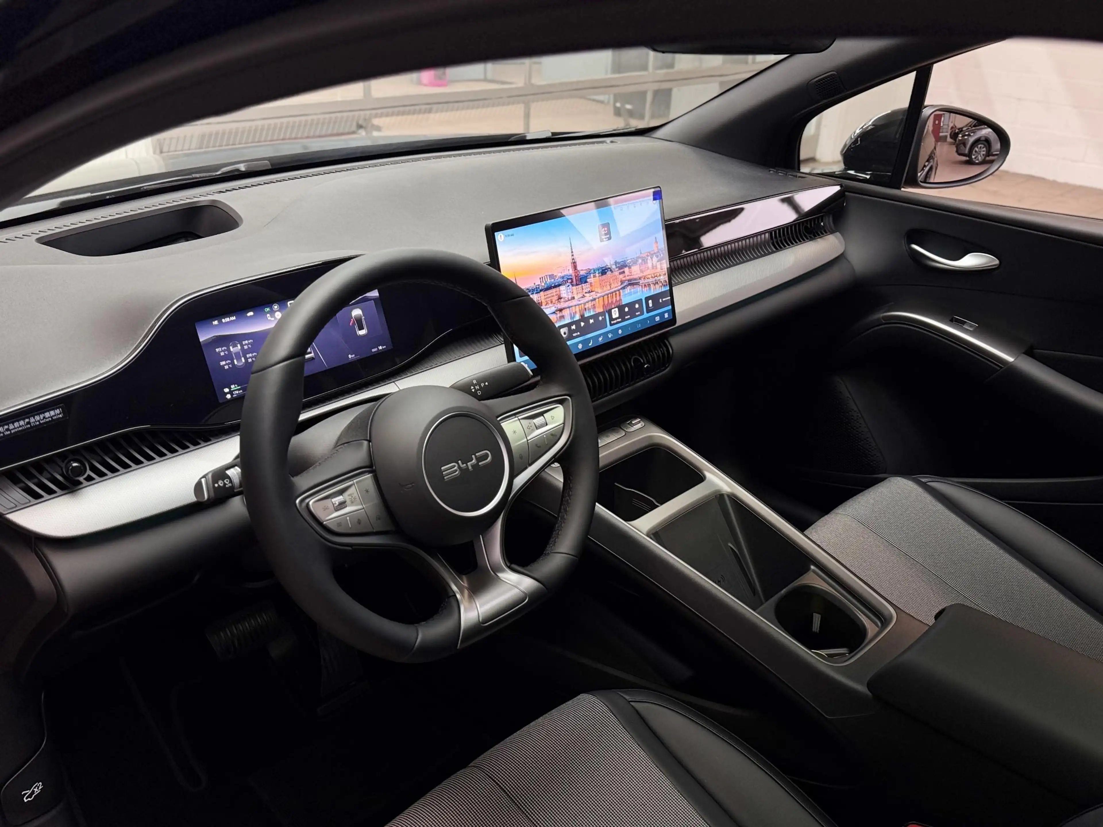BYD Dolphin G 1.5L DM-i Comfort | Panoramadak | 360 Camera | Ada — photo 11