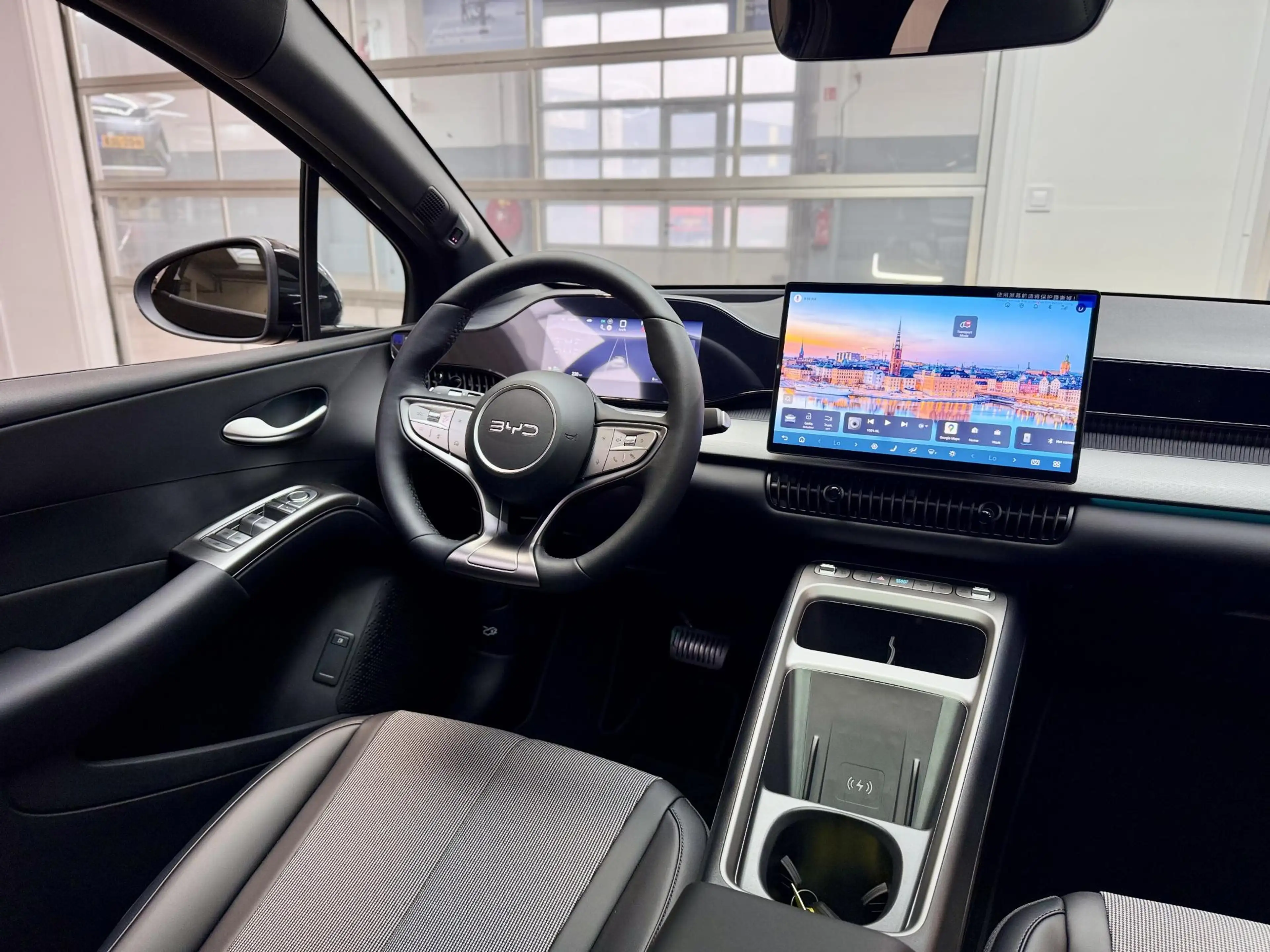 BYD Dolphin G 1.5L DM-i Comfort | Panoramadak | 360 Camera | Ada — photo 2