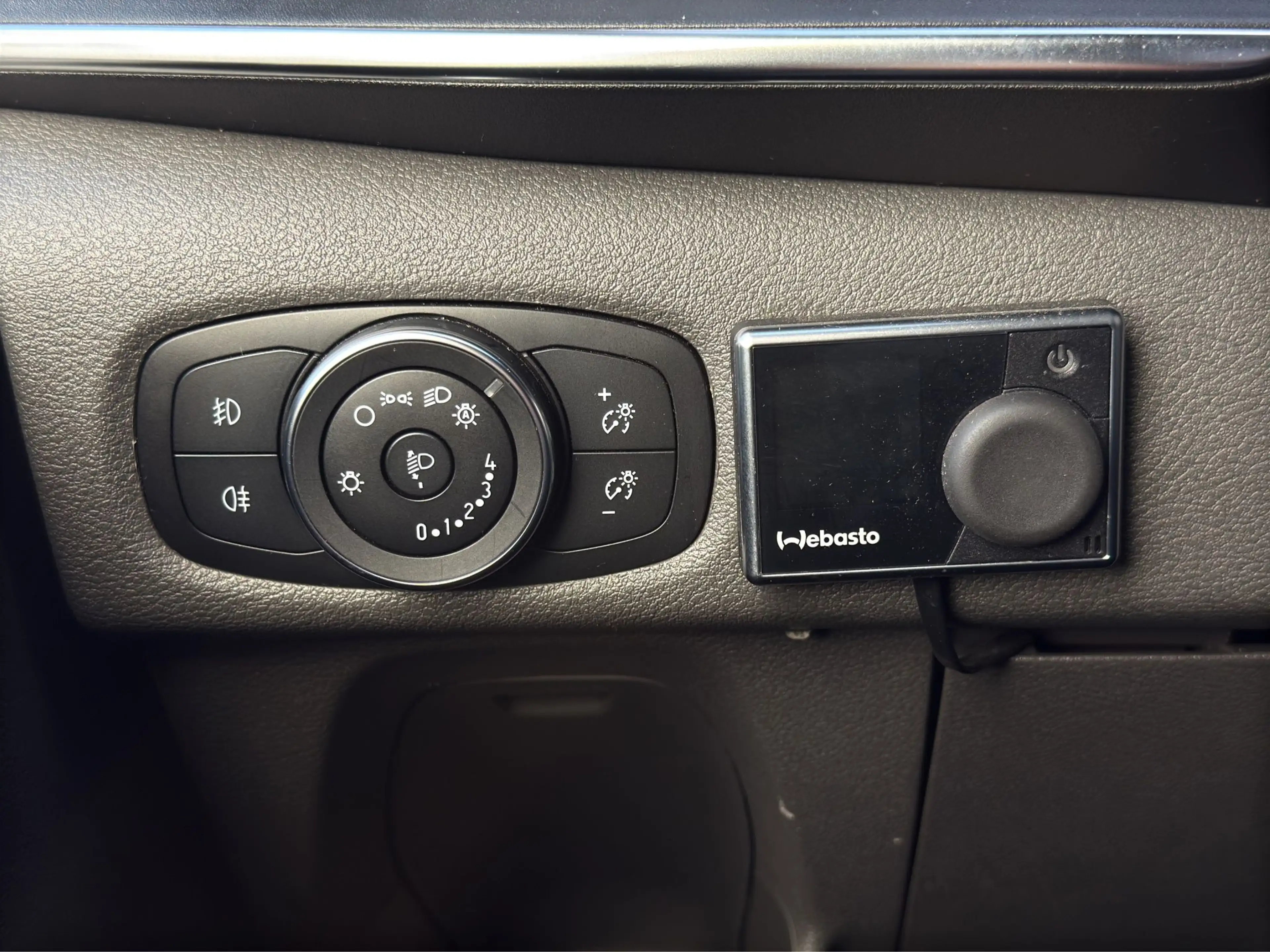Ford Tourneo Custom 2.0 TDCi 320 L1 Titanium Aut. BLIS/STH/Kamera/Zus — photo 33